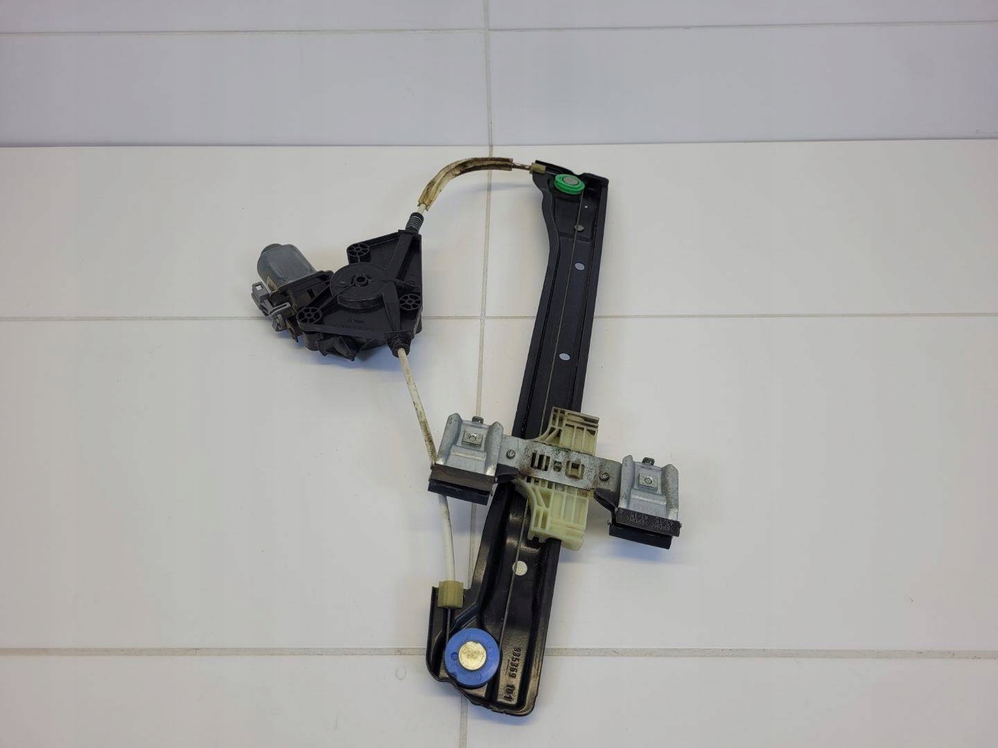 window regulator electrical front right side Volkswagen Up facelift 2016