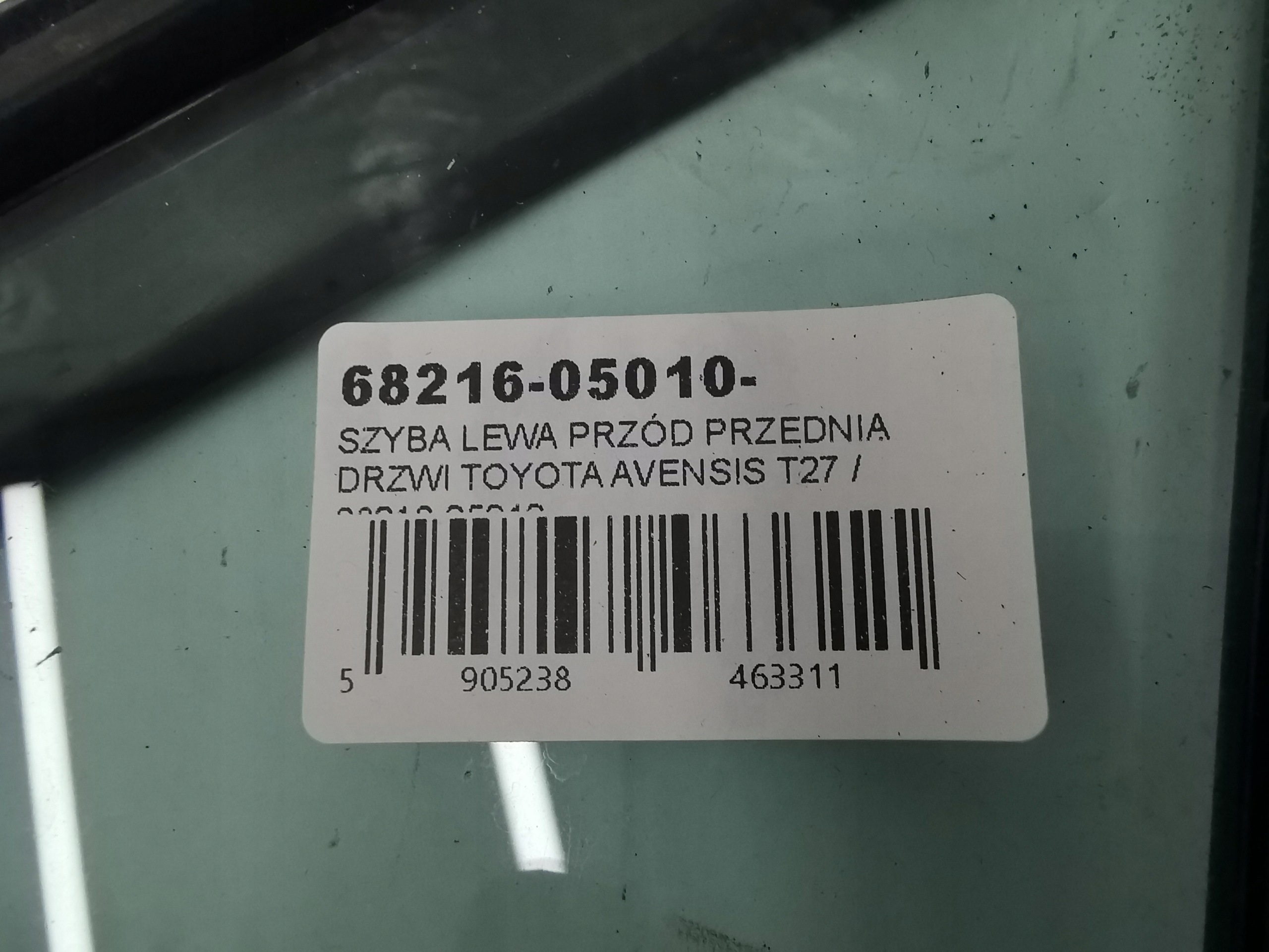 window left front front door TOYOTA AVENSIS T27 / 68216-05010
