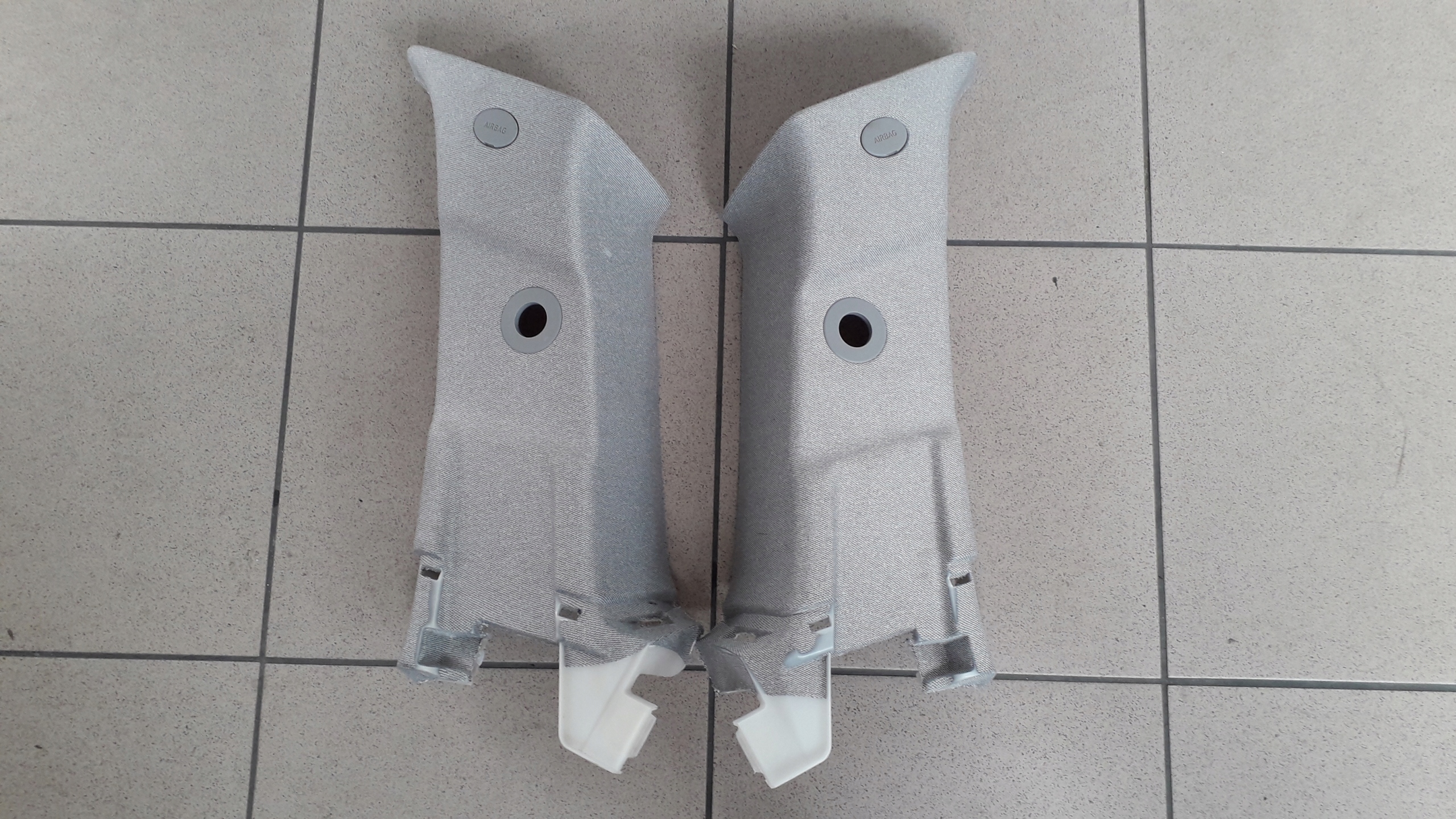 85851S1200YYU 85850-S1200/300 - HYUNDAI SANTA FE IV 20R КРЫШКА СТОЛБ ОБШИВКА