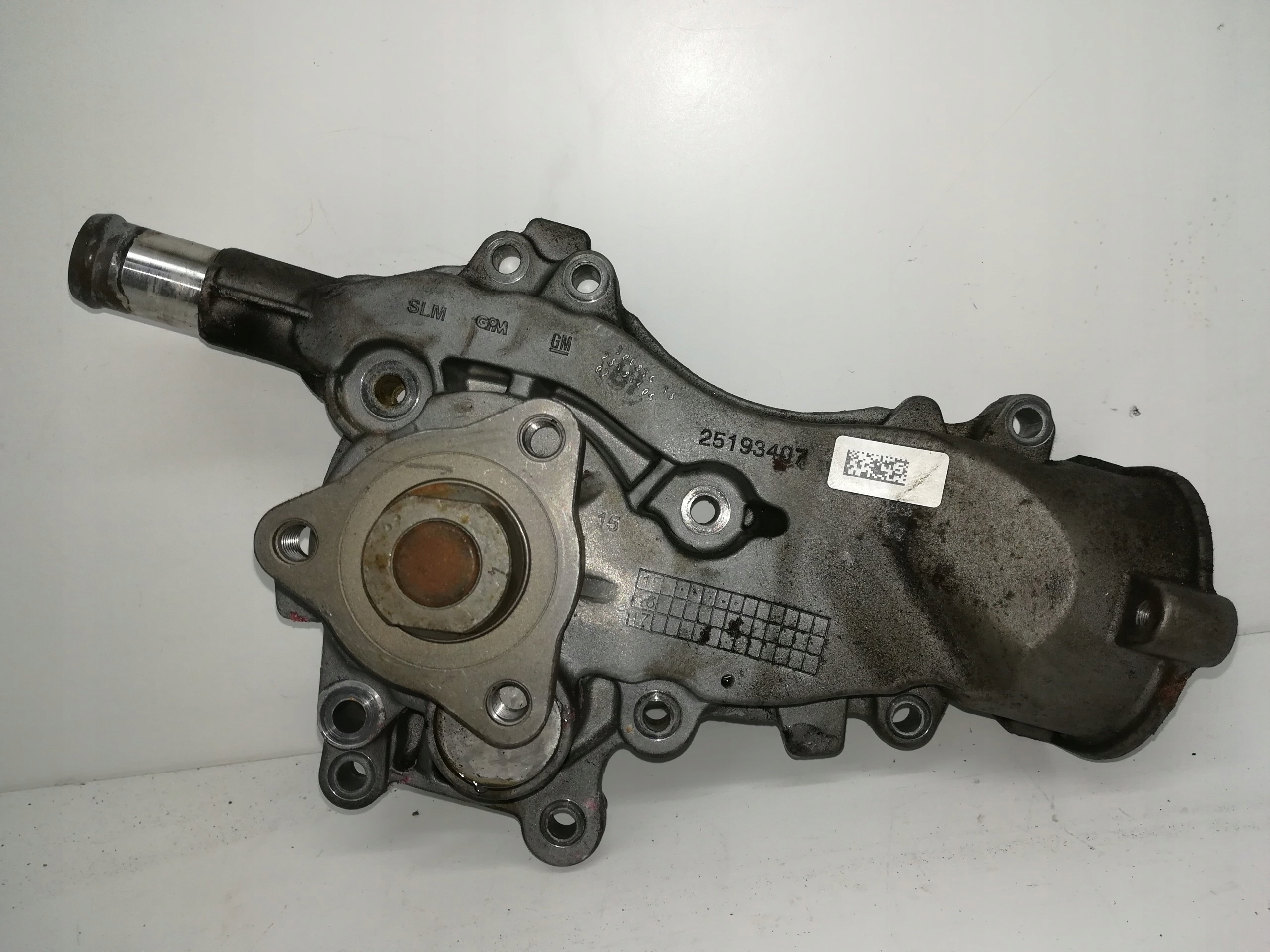 CHEVROLET AVEO T300 1.2 водяной насос 2011-