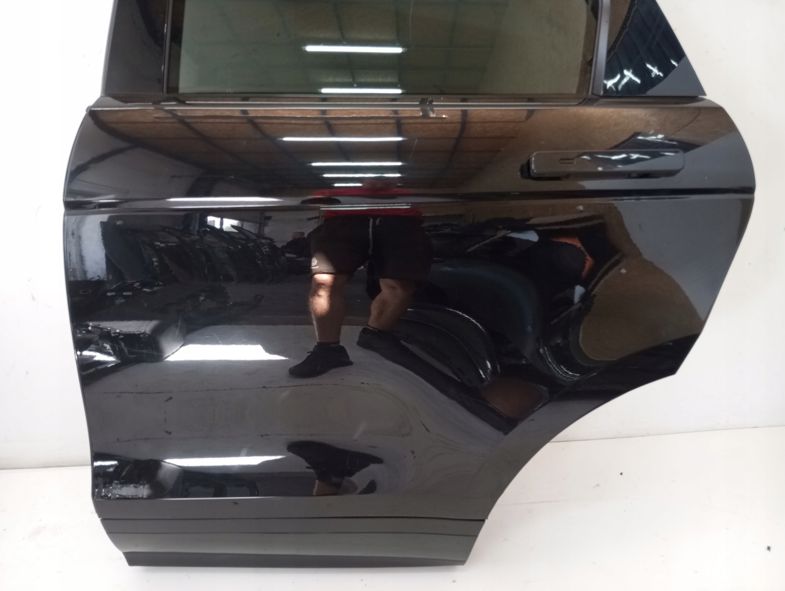 door left rear. RANGE ROVER EVOQUE II 19R