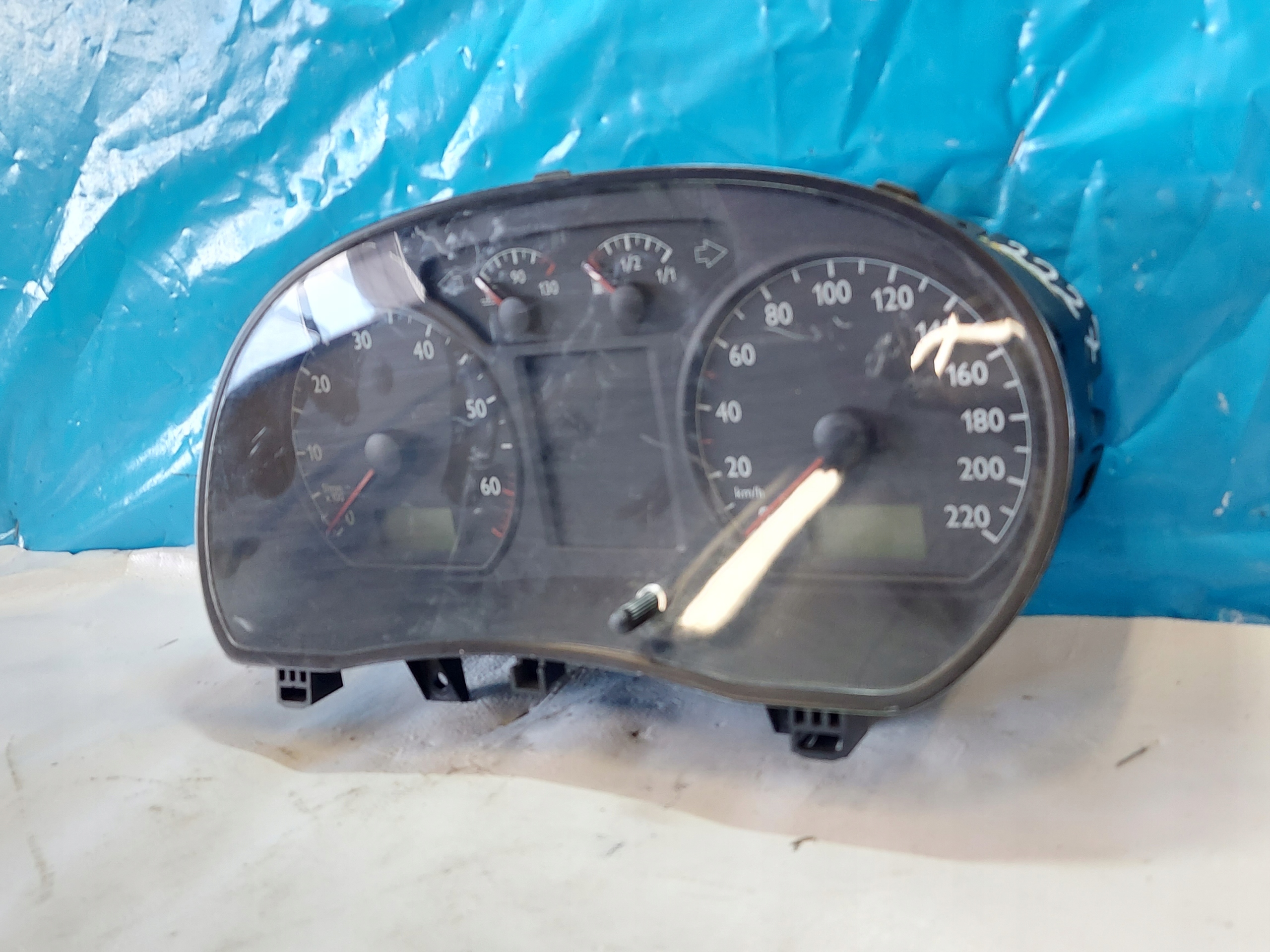 dials clock VW POLO 9N 1.2 B 6Q0920800P