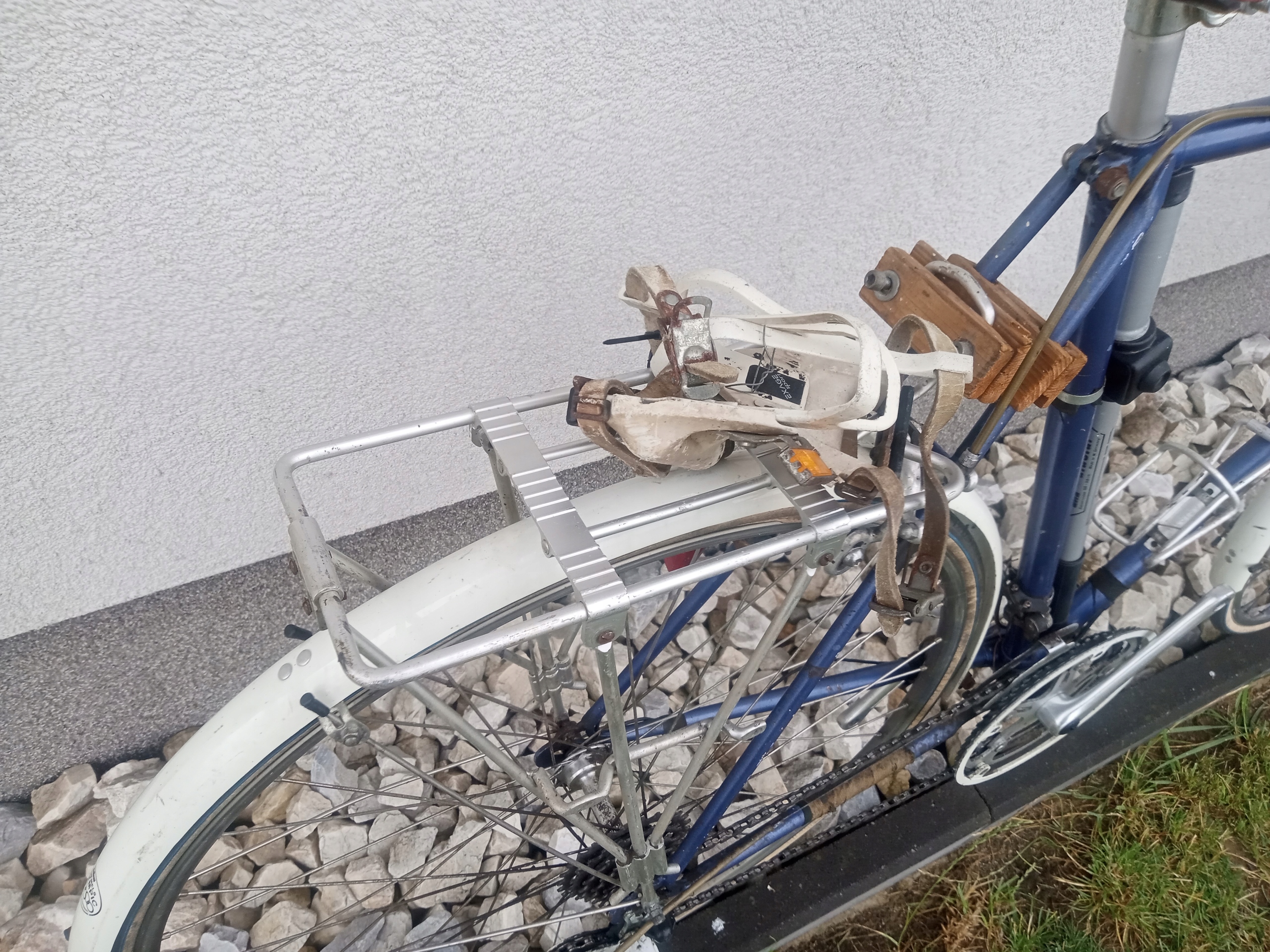 SZOSOWY ROWER KOLARZÓWKA 28 KOŁA 12 BIEGÓW Rodzaj przerzutki zewnętrzna