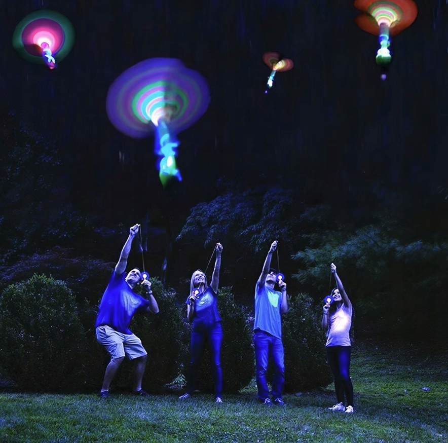 ЛЕТАЮЩАЯ РОГАТКА СВЕТОДИОДНЫЙ ВЕРТУШКА ВЕРТОЛЕТ СВЕТЯЩИЙСЯ СОЛНЦЕЗАЩИТНЫЙ КОЗЫРЕК