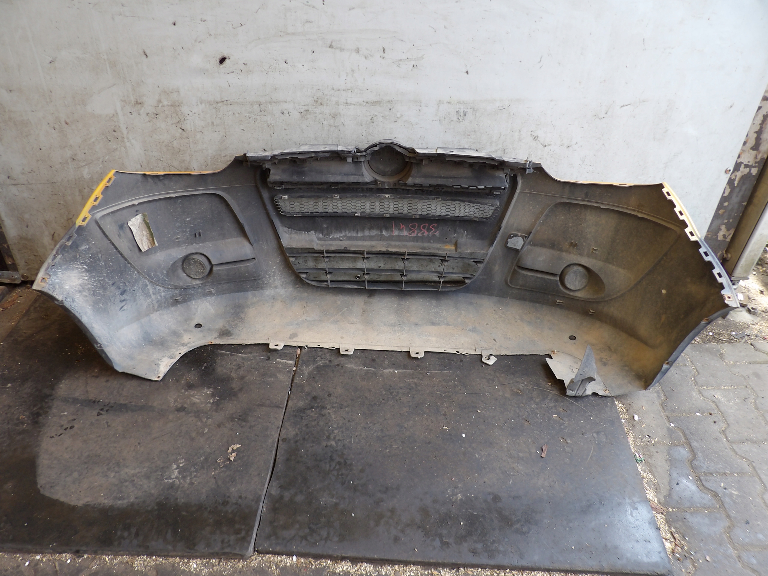 Fiat Doblo II front bumper lak. 061