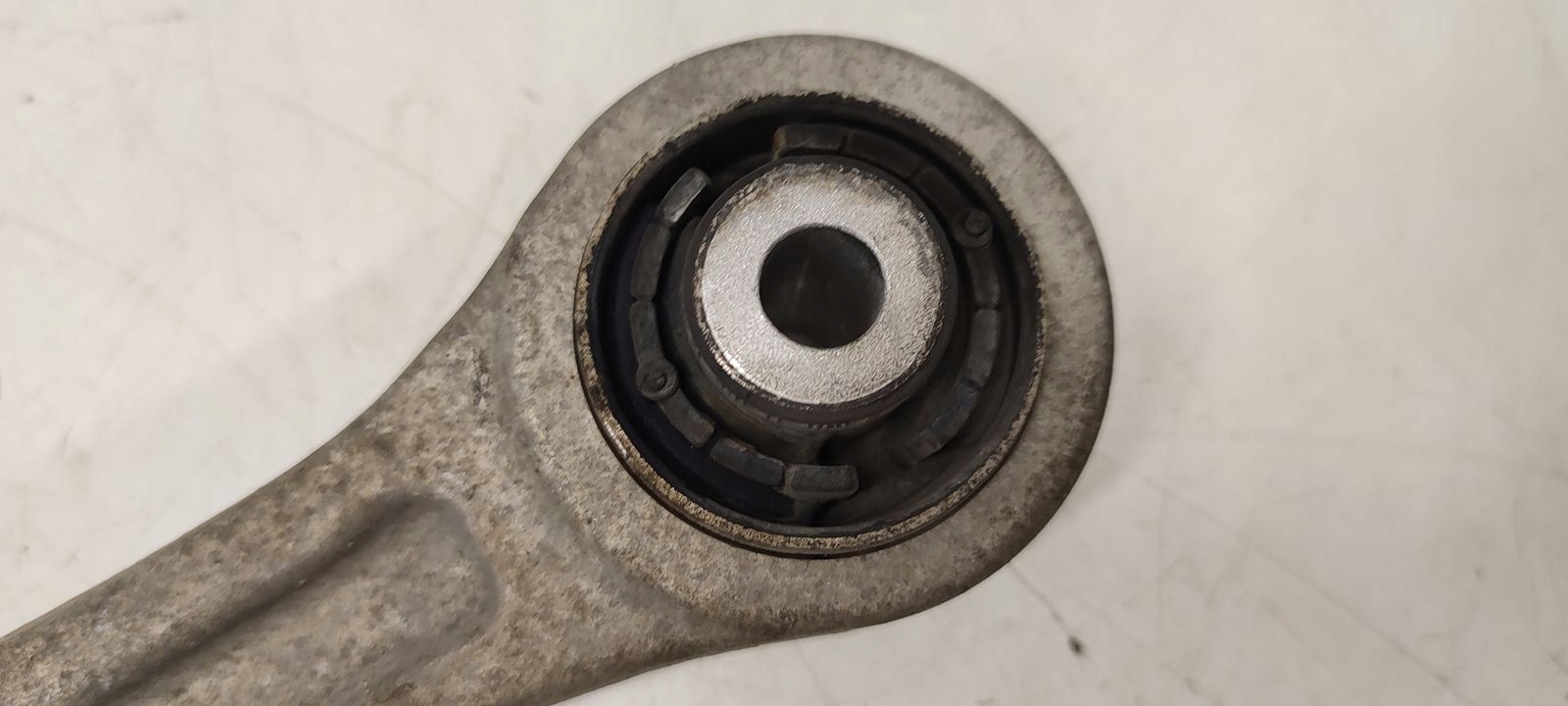 Querlenker vorne vorne rechts Audi A4 B8