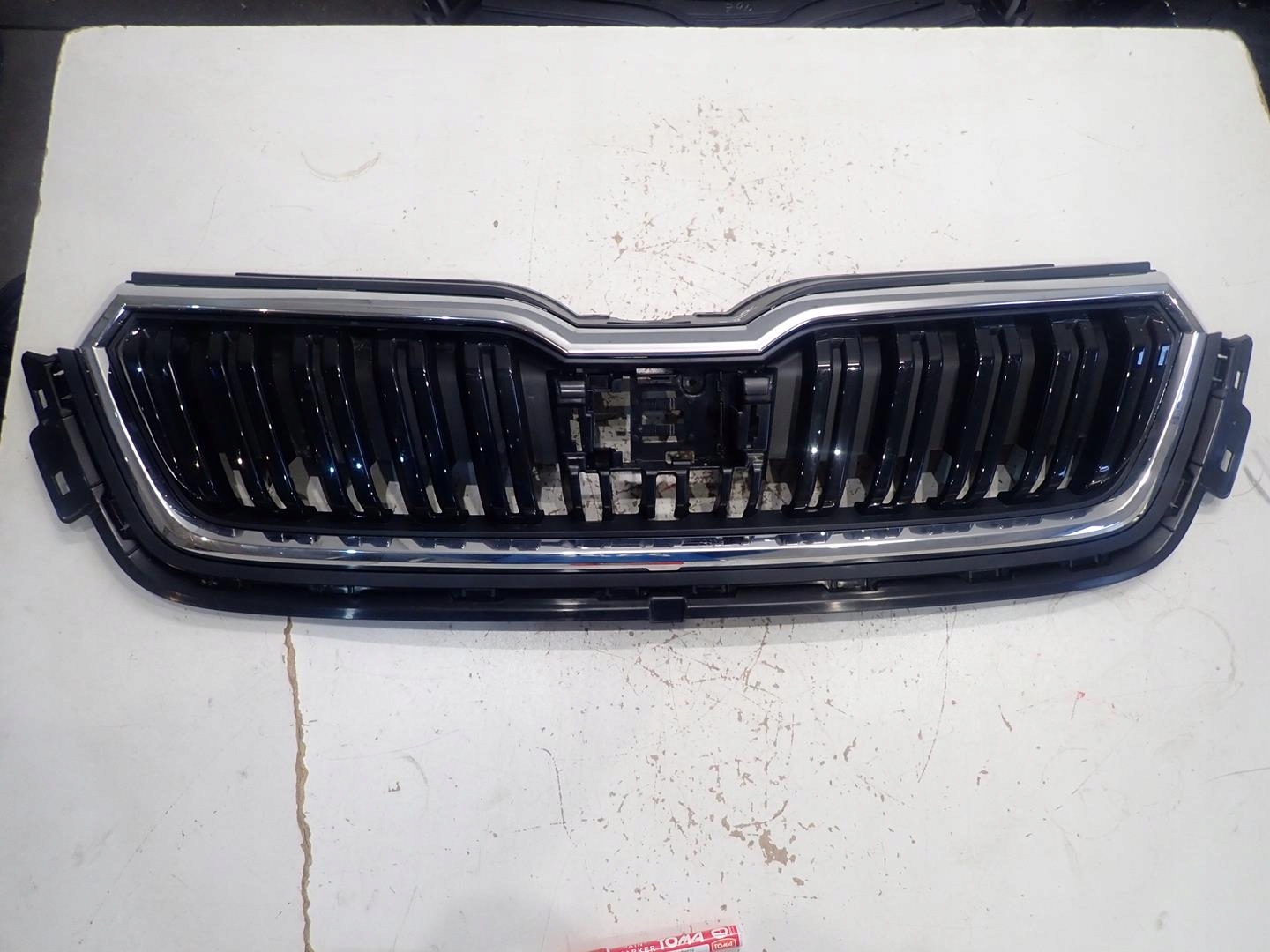 grill SKODA KAMIQ 2019- 568853653A