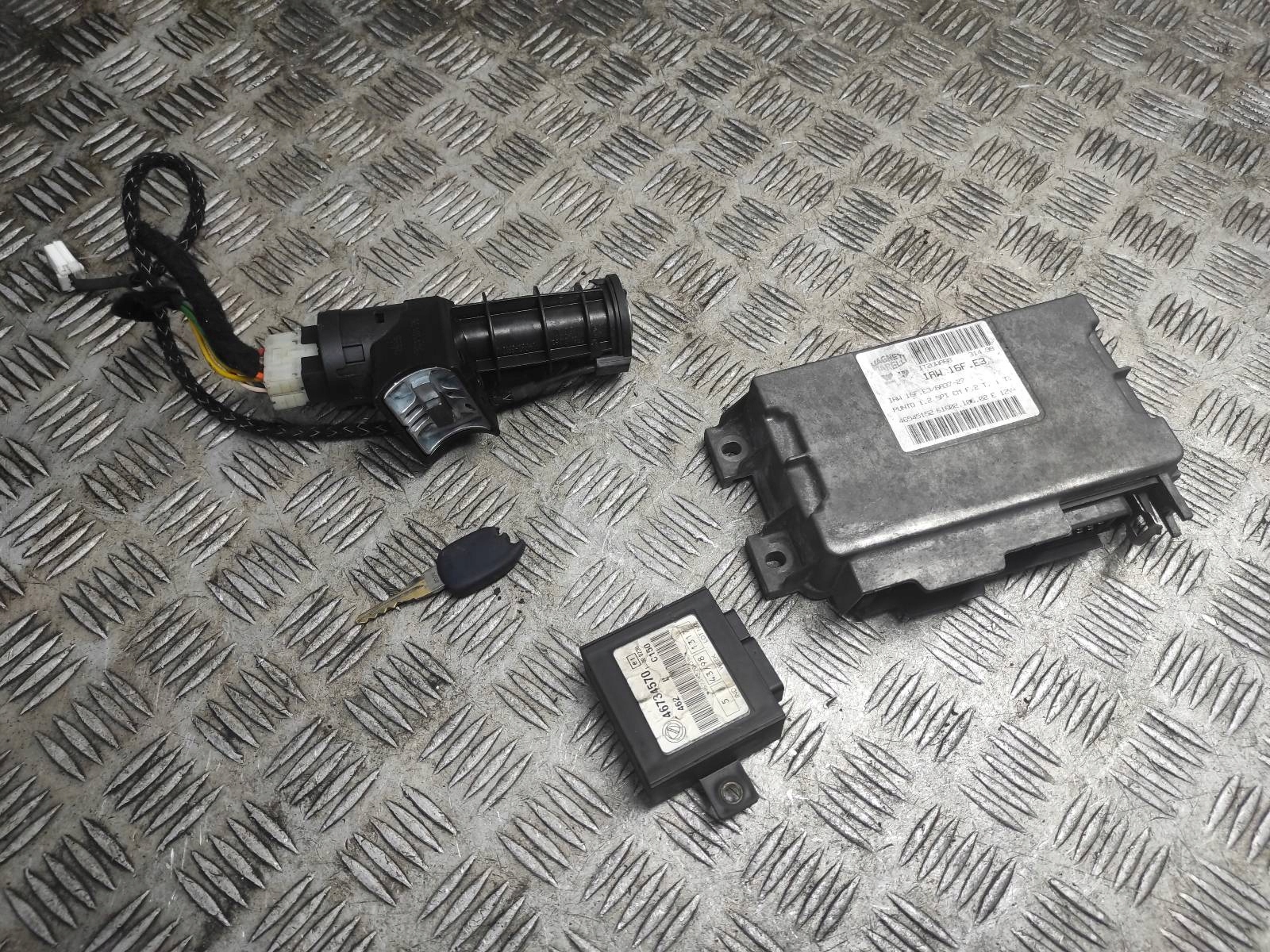 СТАРТОВИЙ КОМПЛЕКТ FIAT PUNTO Я 1.2 46545152