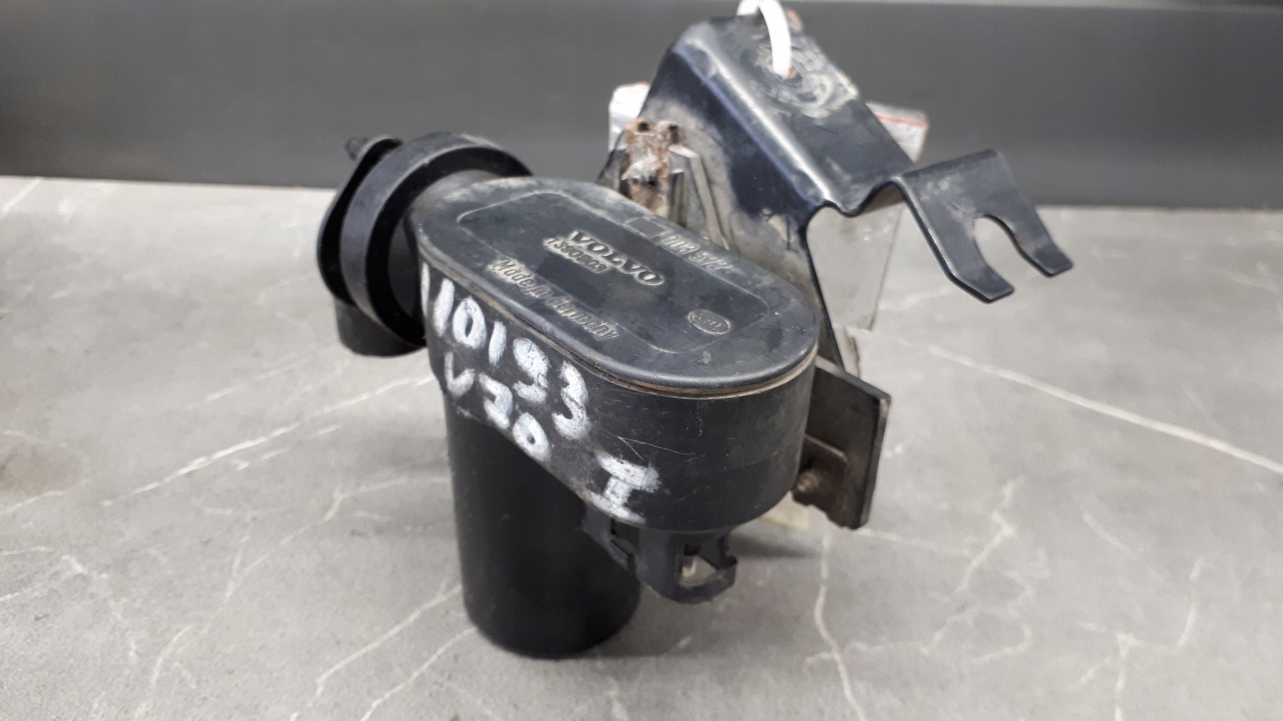 1390903 pompka tempomatu VOLVO V70 S70 XC70 Numer katalogowy części 1390903