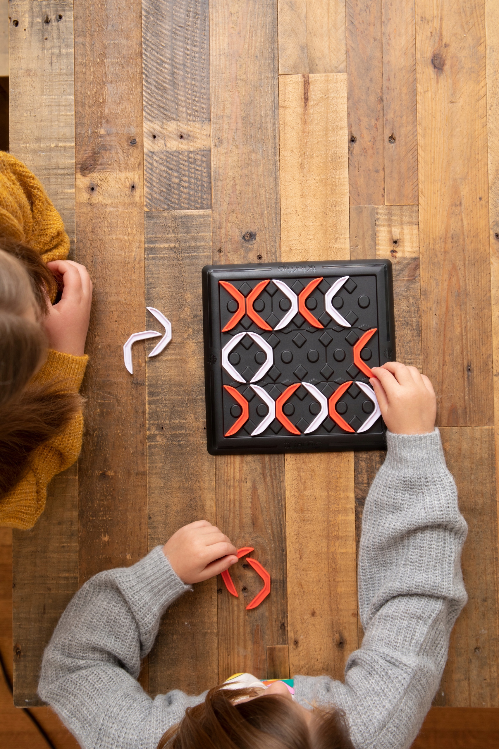 Zmień Kółko na Krzyżyk Gra Strategiczna FA337-1 Wiek gracza 8-11 lat 12-14 lat 15-18 lat 18+