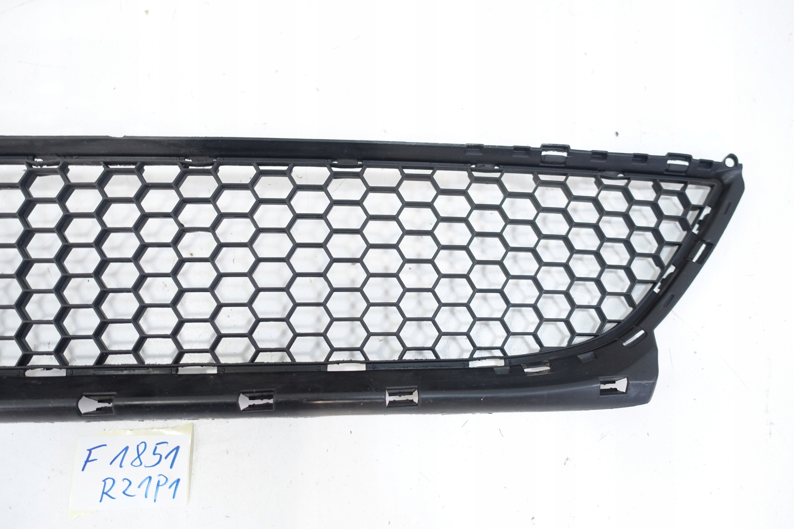 DACIA LOGAN LIFT 2009- grille grid of a bumper front 8200752803