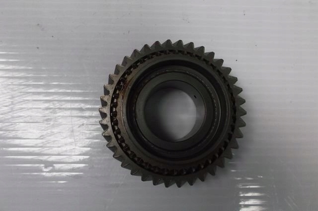 807 - ШЕСТЕРНЯ Я-Б KIA 38 ЗУБЬЕВ ЛЮБЛИН