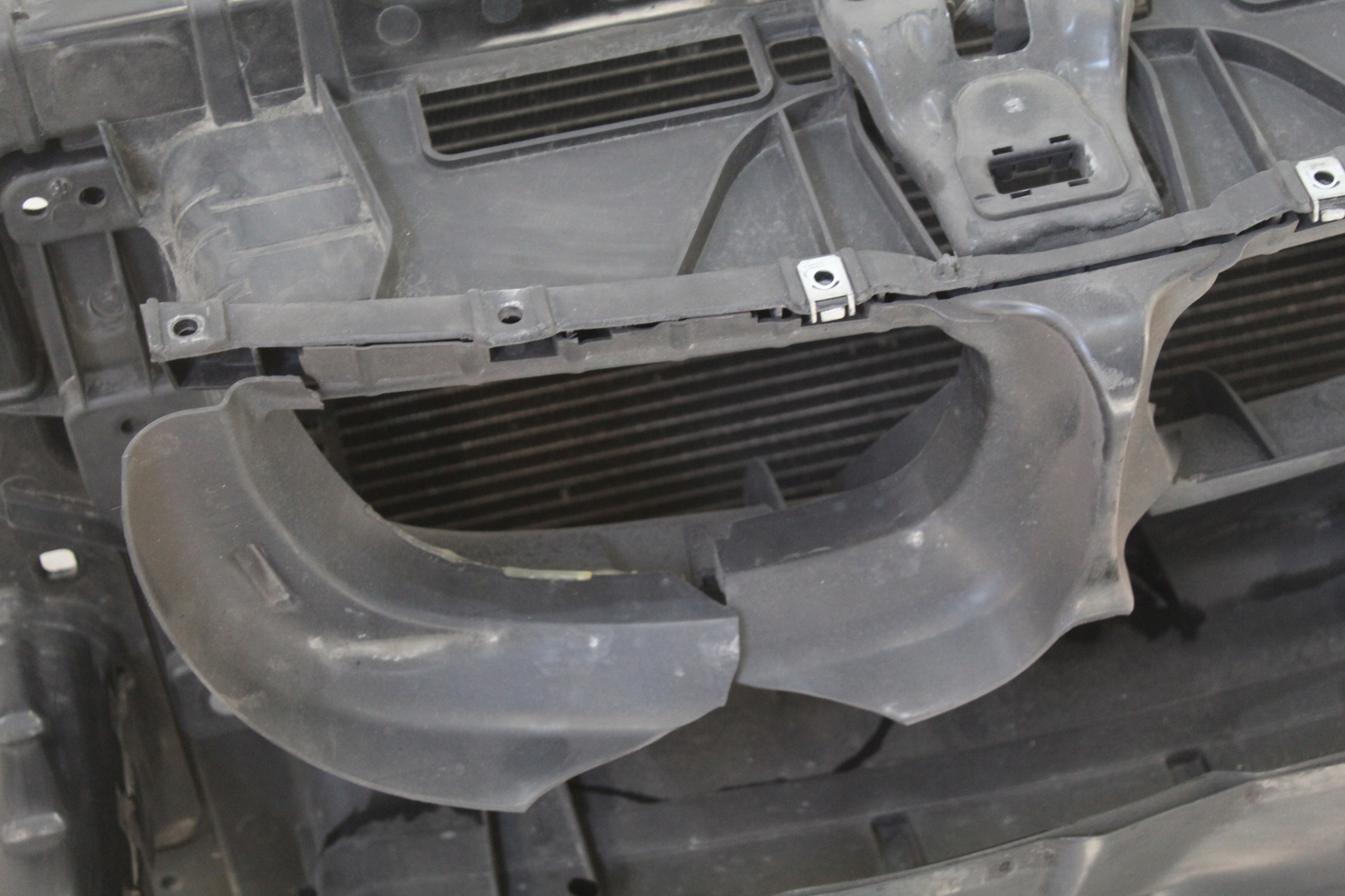 front body wall front radiator BMW 1 E87 LIFT