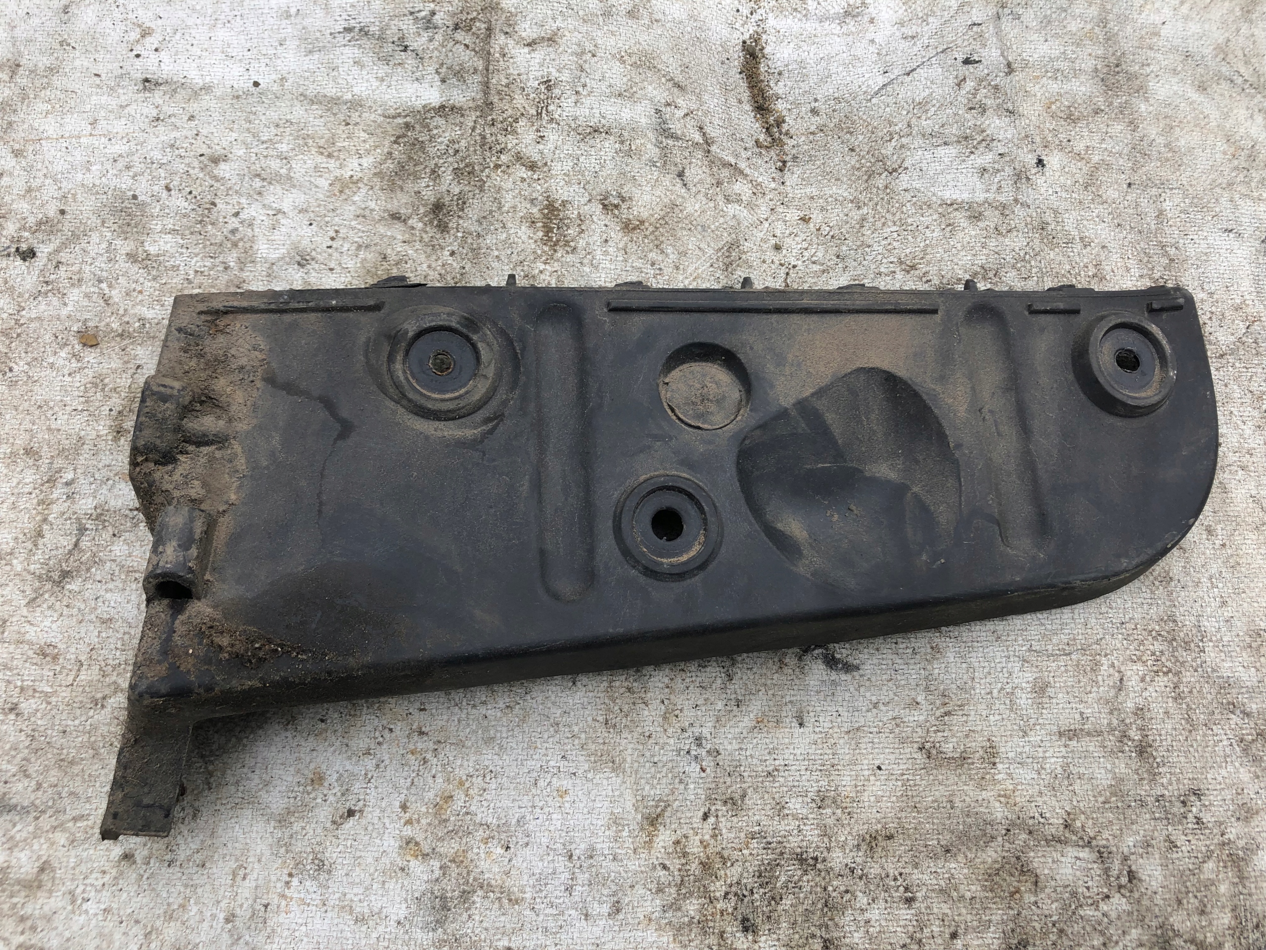 bumper bracket right rear part A4 B6 sedan 8E0807454