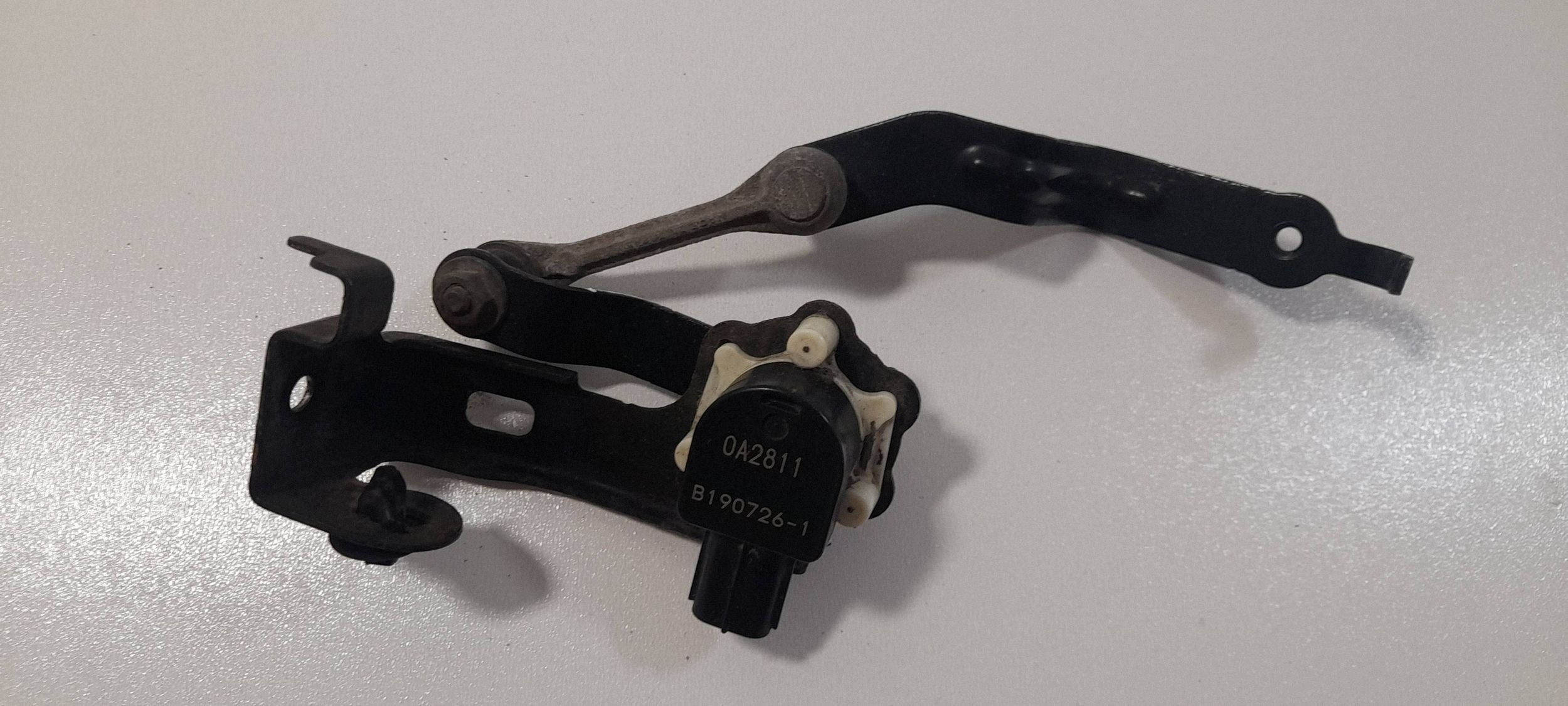 Toyota Corolla E21 sensor poziomowania rear B1907261 (CZ136)