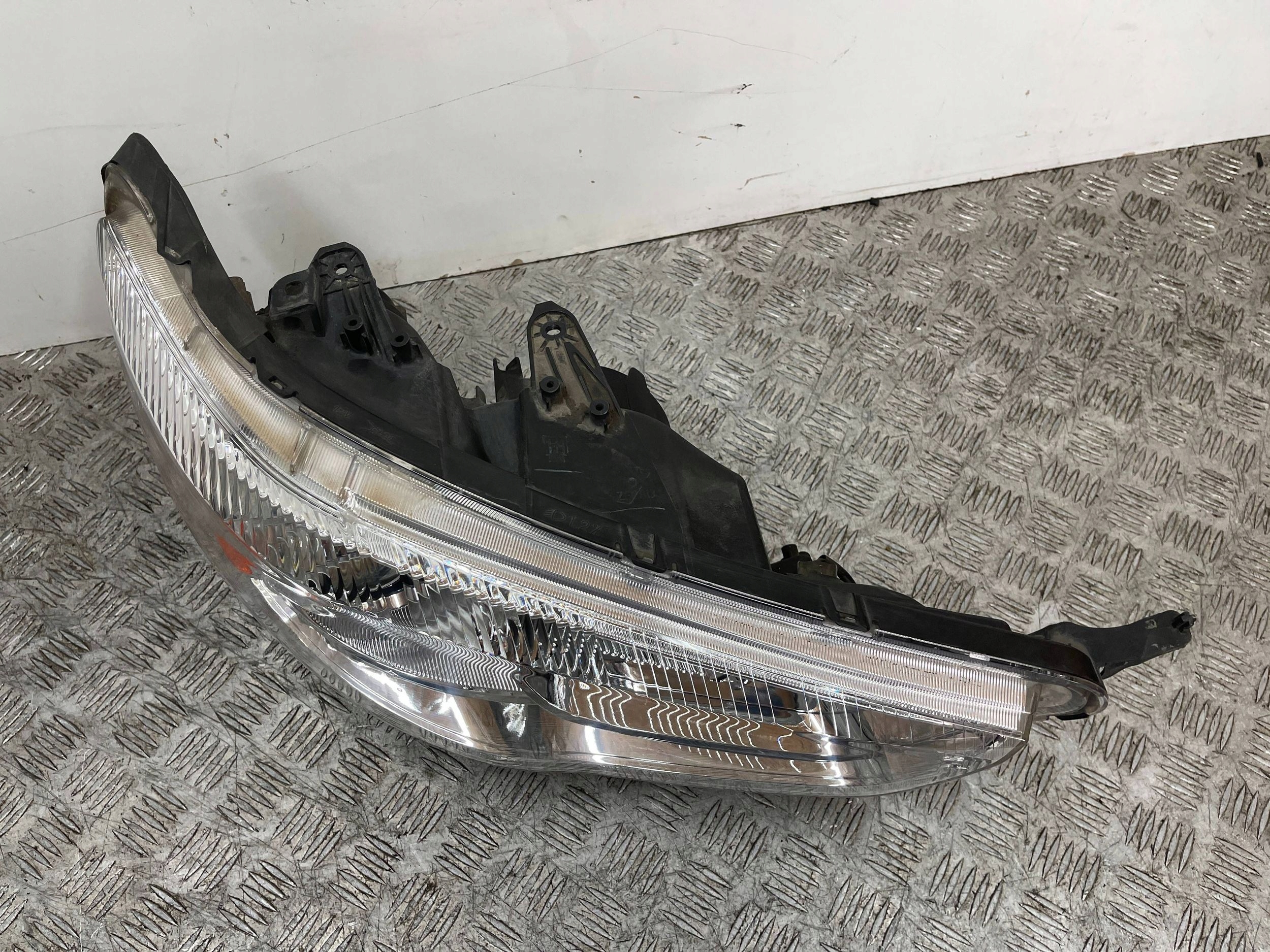 REFLEKTOR light front front right MITSUBISHI ASX 10