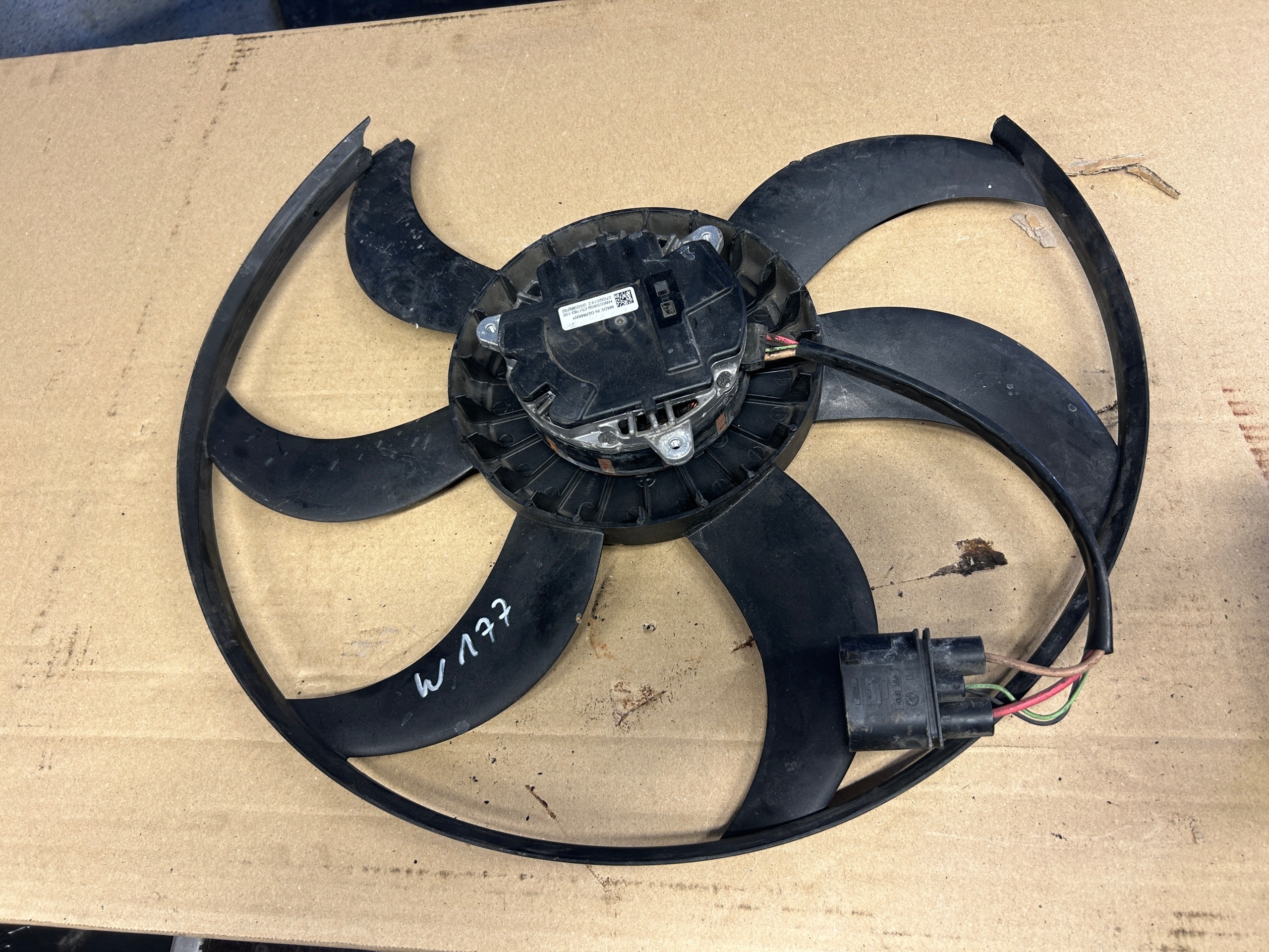 MERCEDES W177 motor ventilatora 070320192