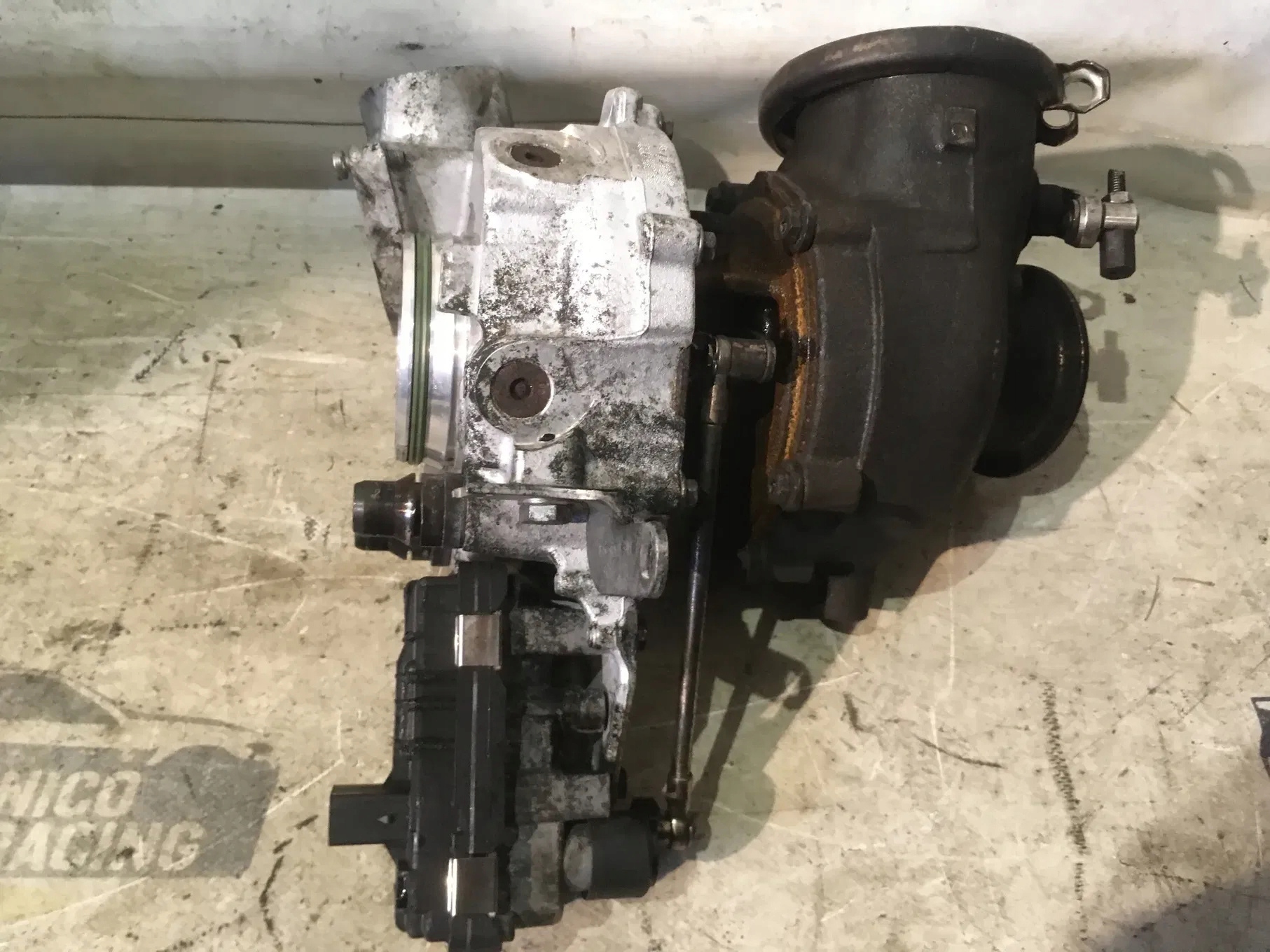 BMW E90 E87 F30 F20 F10 2.0 d 11r N47 турбина 781232102