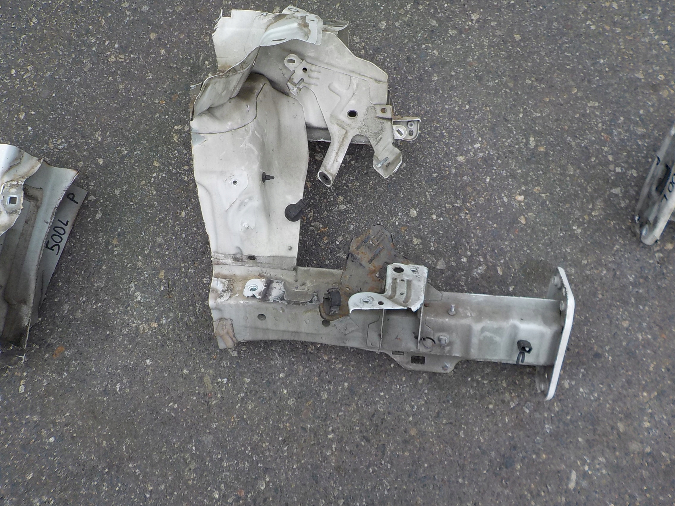 quarter left fiat 500L 2013r