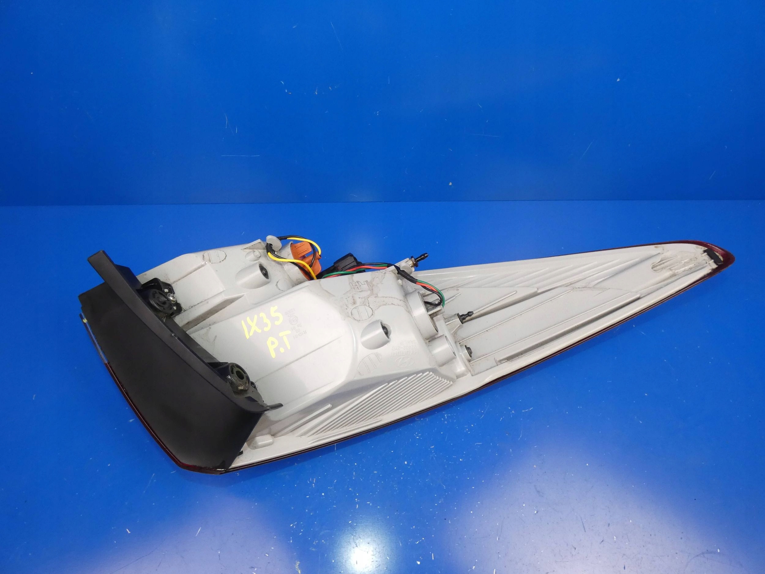 HYUNDAI IX35 light right rear part rear - damaged