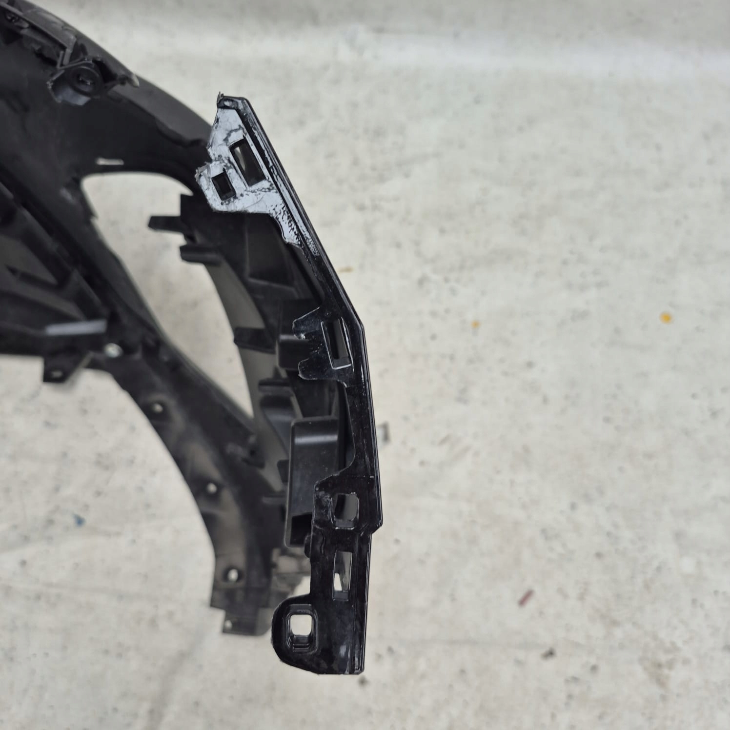 RENAULT CAPTUR II 19- bumper front front grill 620260503R