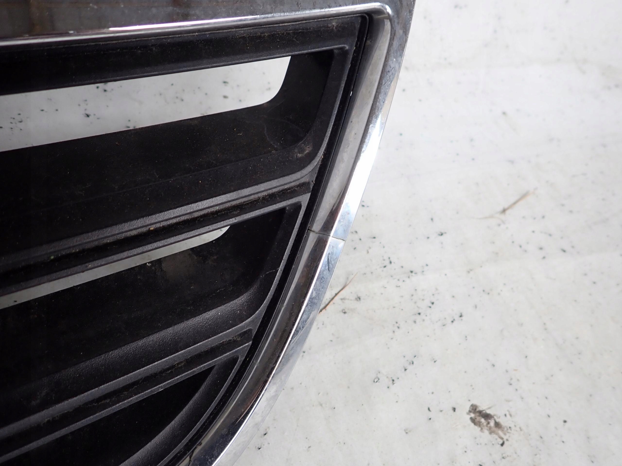 SEAT ALHAMBRA II 2 LIFT 15-20 Grill Grill