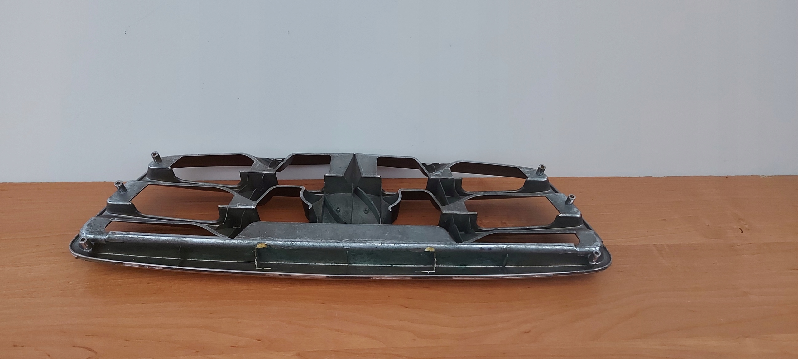 HYUNDAI ELANTRA XD 00-05 ROK GRILLE ORIGINAL