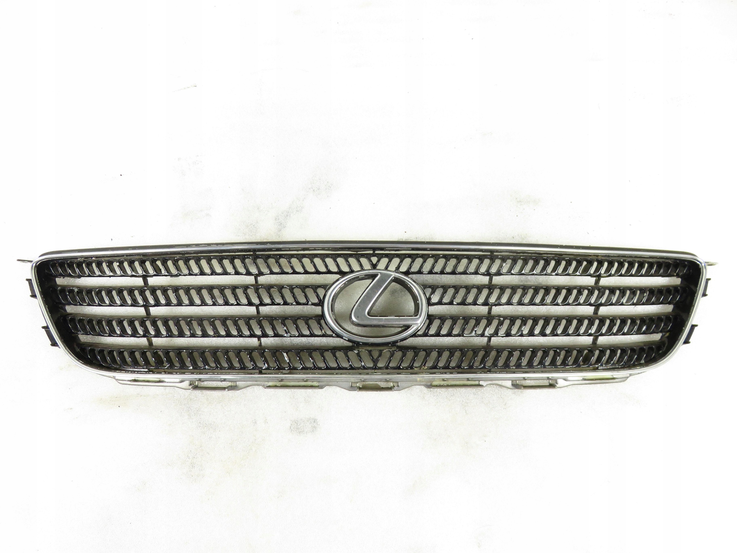 ATRAPA GRILL LEXUS IS 200