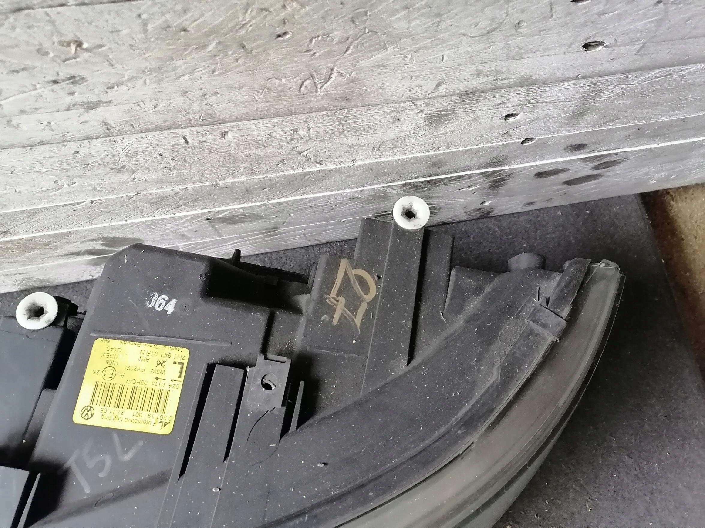 light left front VOLKSWAGEN T5 7H1941015 N