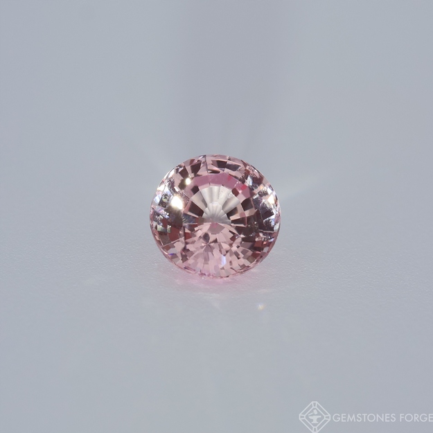 Safírová růžová broskev 7 mm, kulatý výbrus, laboratorně vyrobený