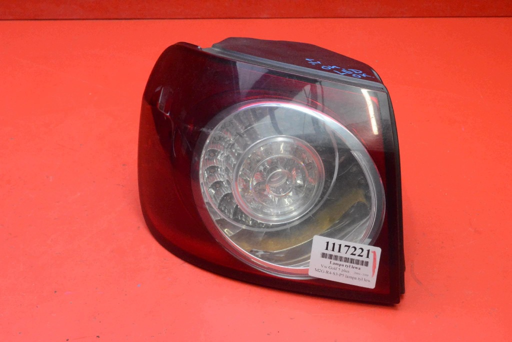 light left rear part rear LED 5M0945095L VW GOLF 5 V plus 04-09
