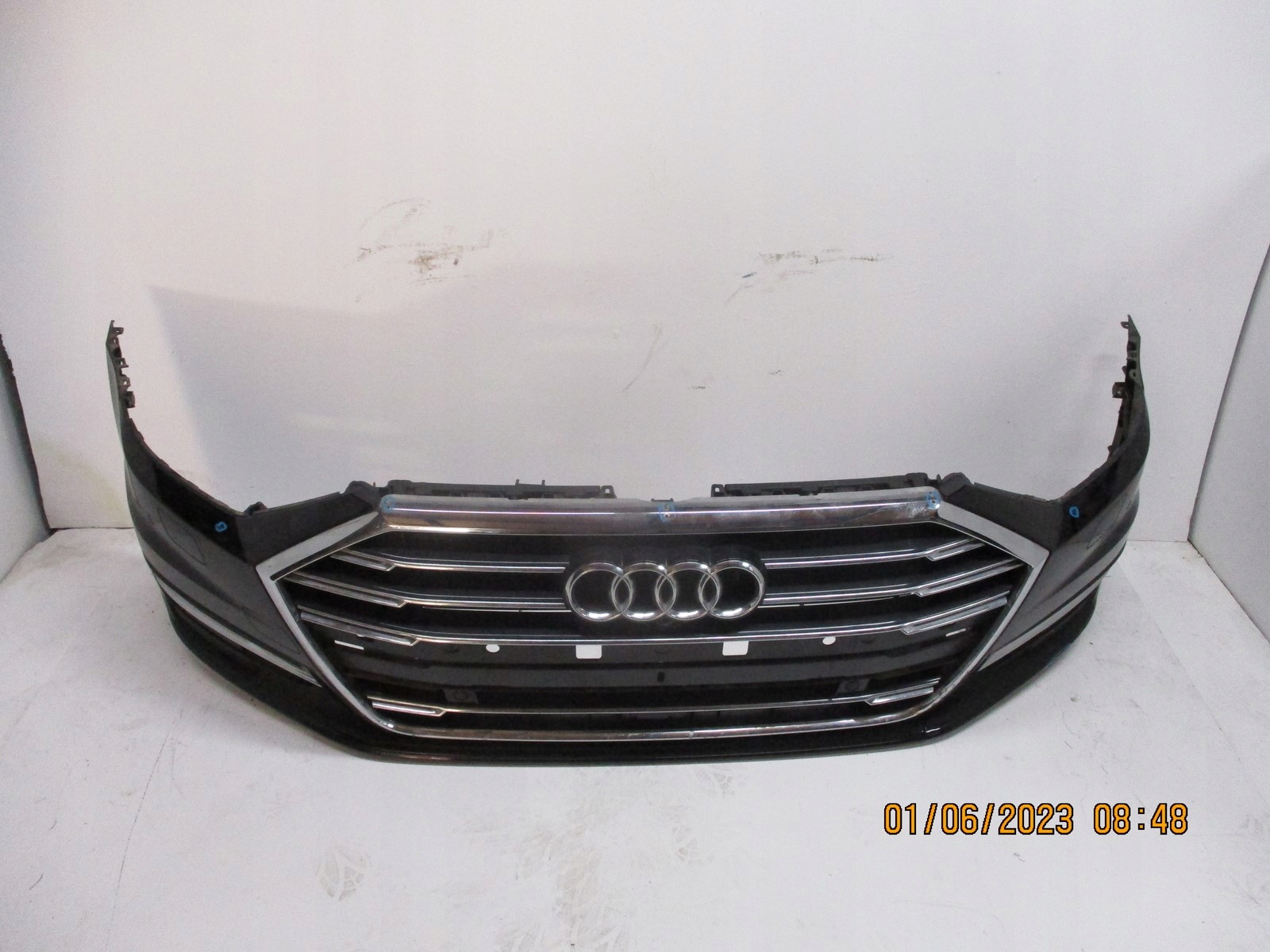 bumper AUDI A8 4N0 KAMERA XENON 6 PDC front