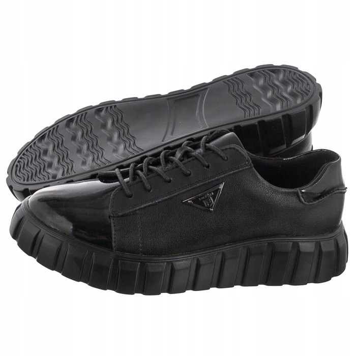 

Buty Damskie Półbuty Filippo Czarne DP4138/22