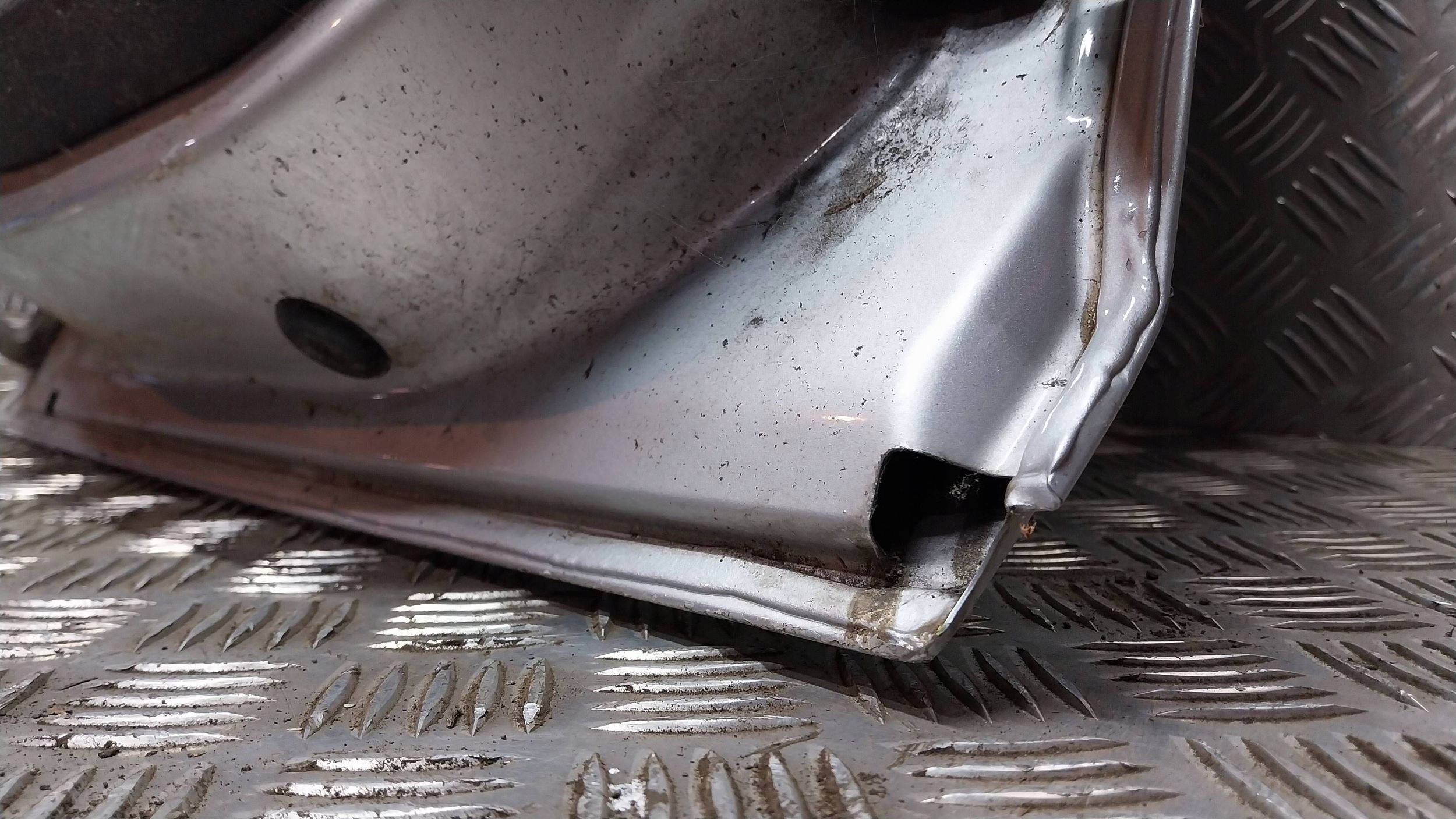 dveře záď levé BMW 1 E87 04