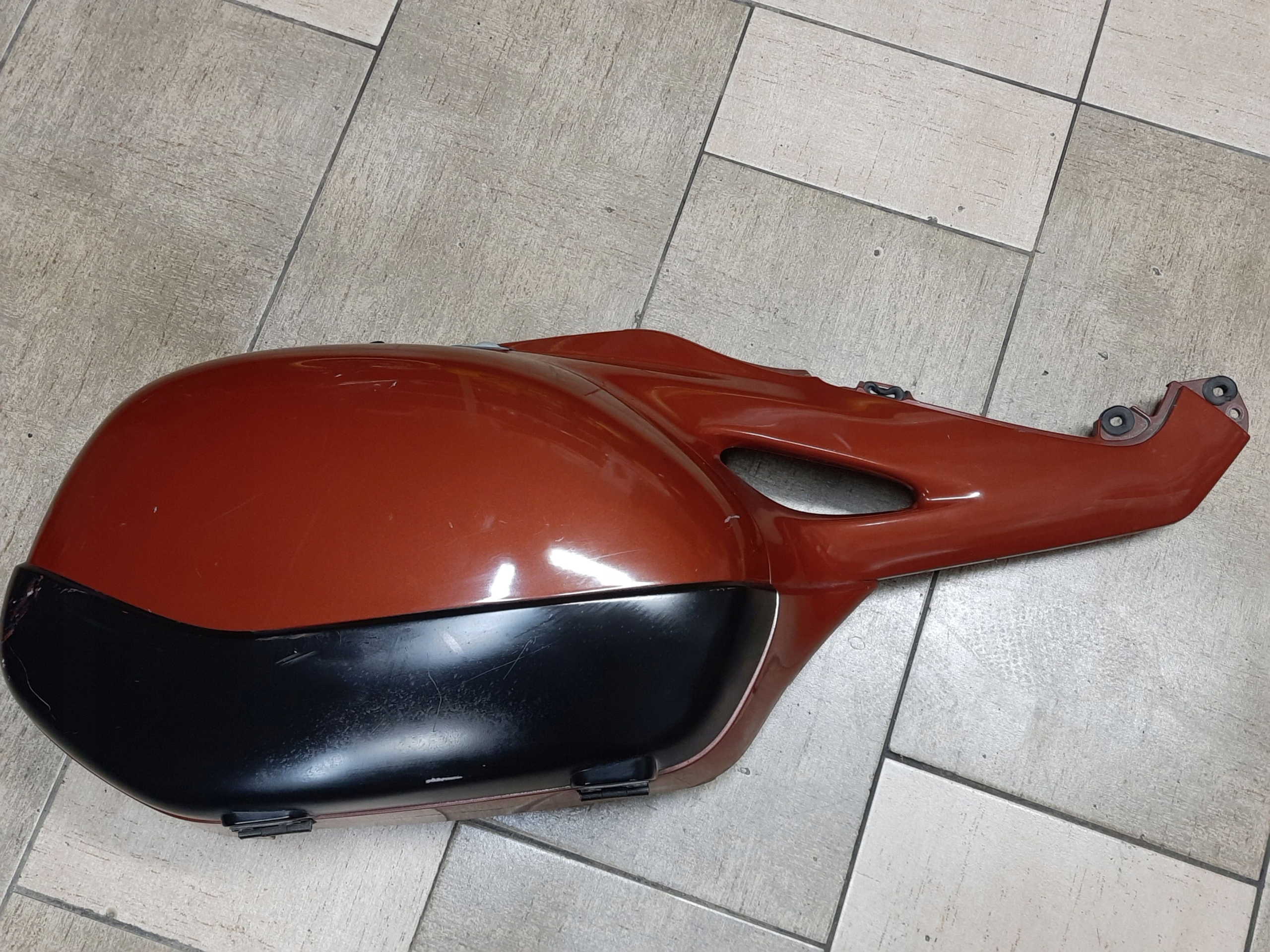 OEM-NT22-012 - Багажник правий капот Honda NT 650 V Deauville 98-02