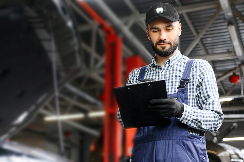 CZAPKA Z DASZKIEM LATARKĄ LAMPKĄ USB - MOCNE DIODY Kod producenta LedHat001_BK