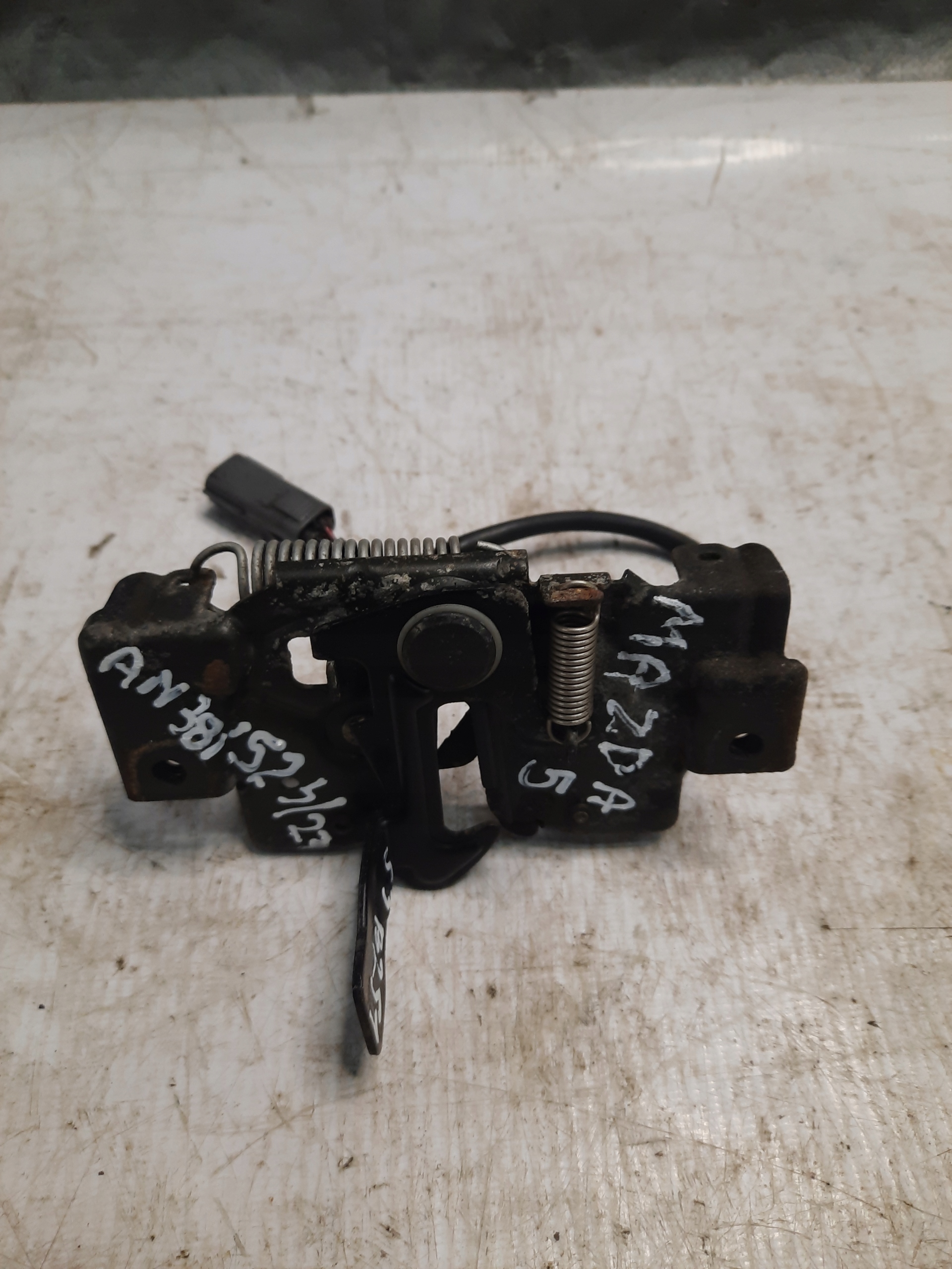bonnet latch lock MAZDA 5