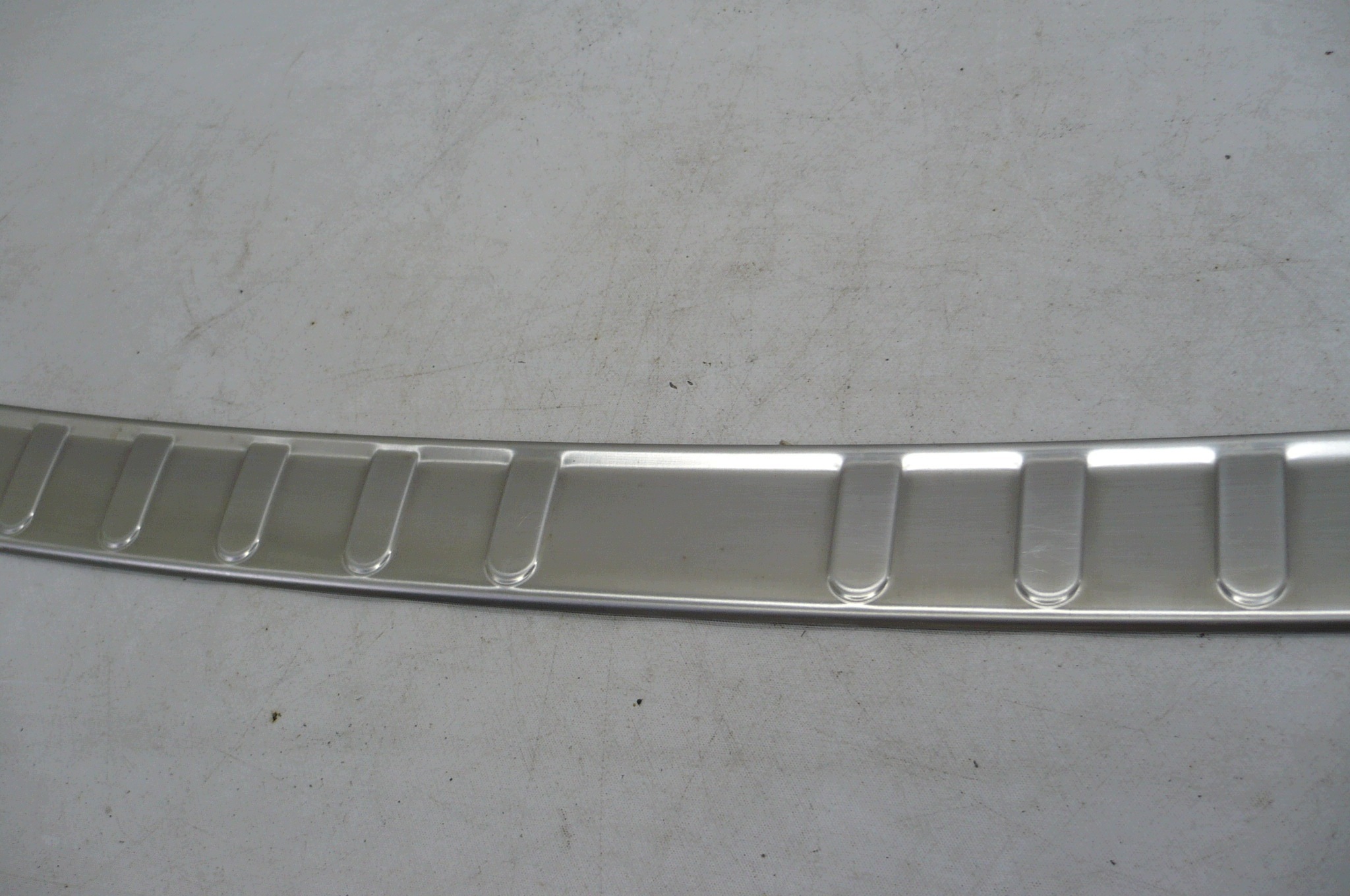 TOYOTA RAV4 IV 2013- moulding CHROM cap for bumper rear part