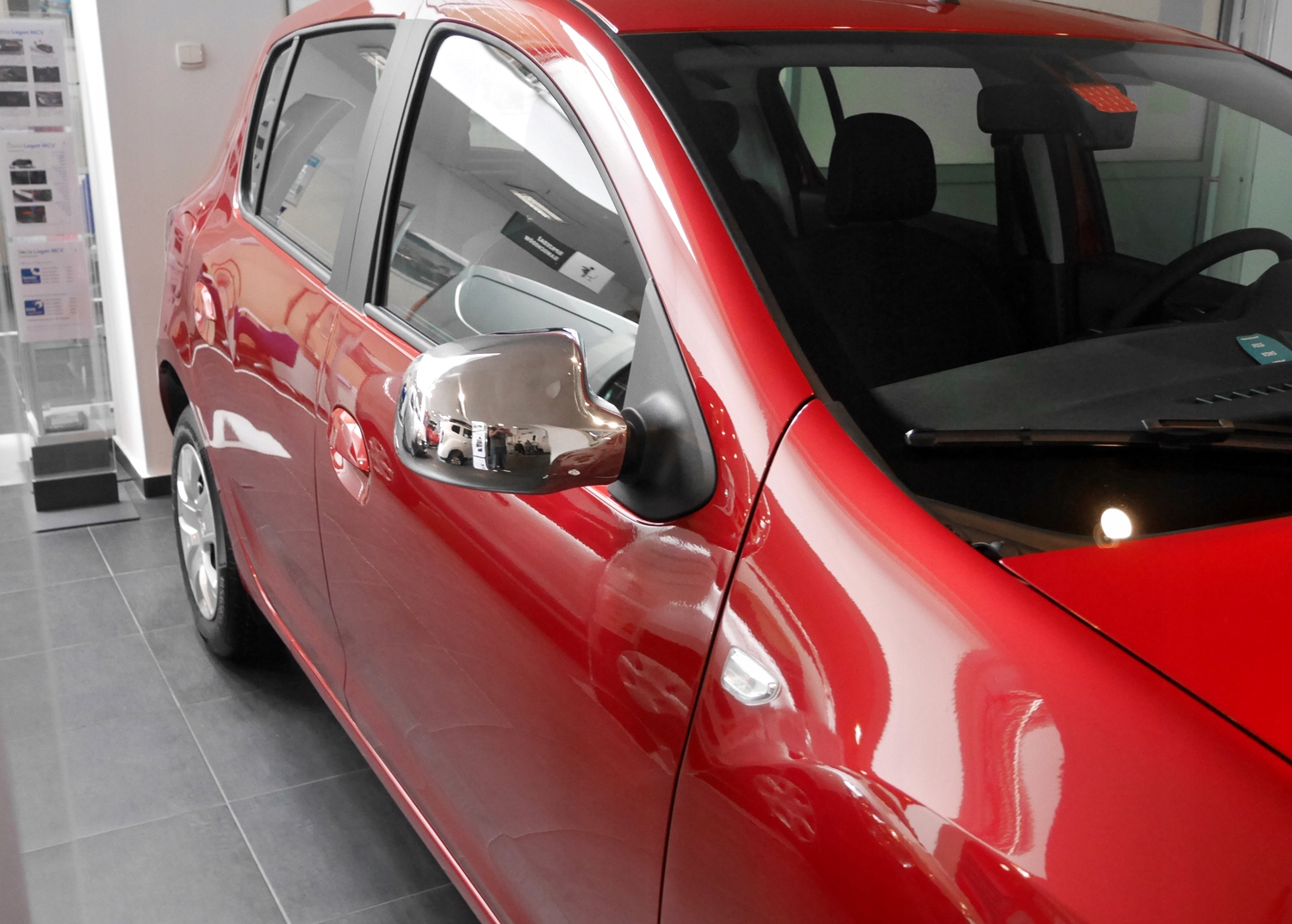 Nakładki luster DACIA SANDERO STEPWAY 2012-2020 Producent Omtec