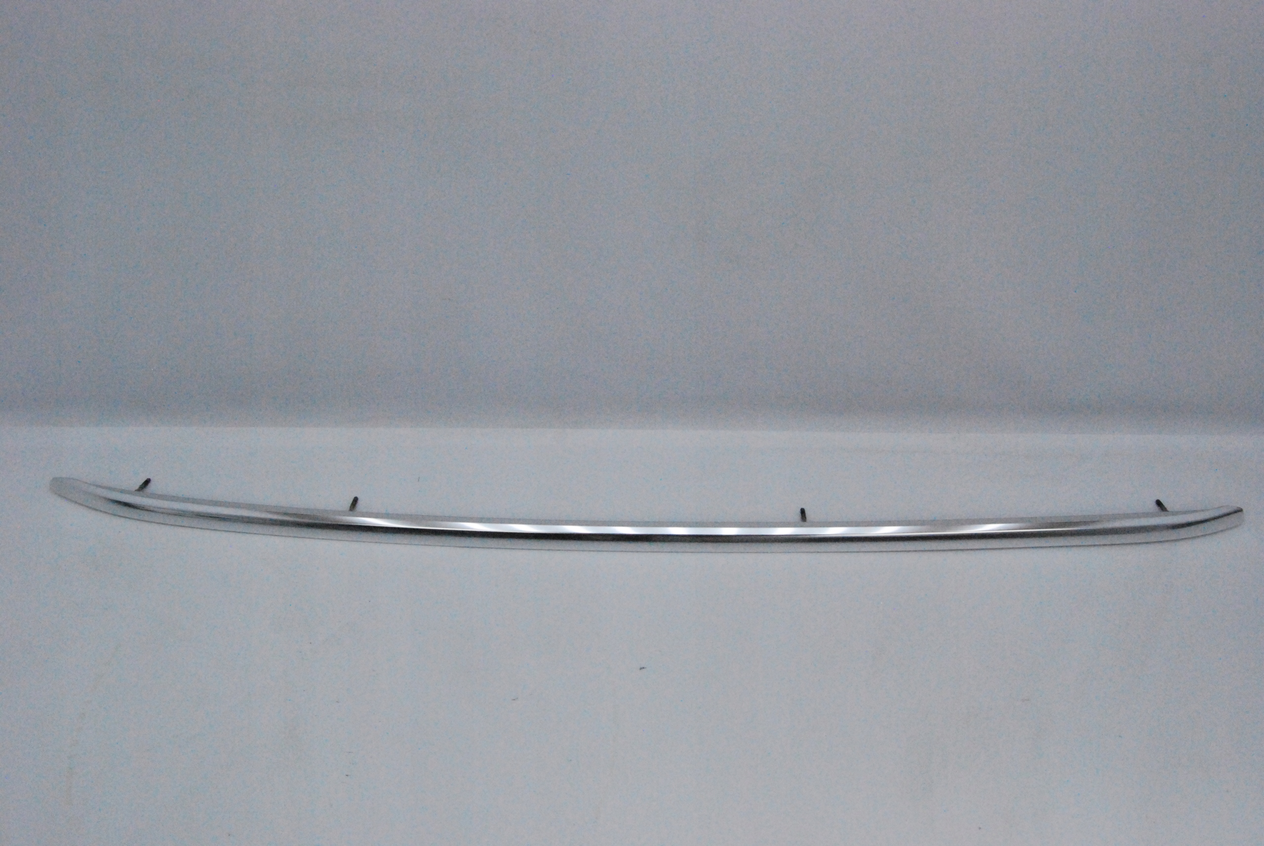 Reling dachowy prawy Audi A4 S4 Avant 8W9860022D