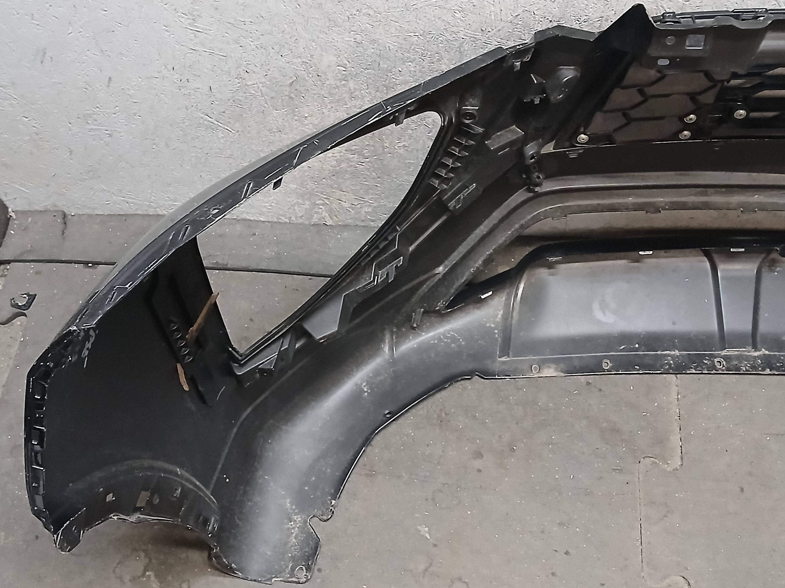 bumper front MITSUBISHI ECLIPSE CROSS LIFT