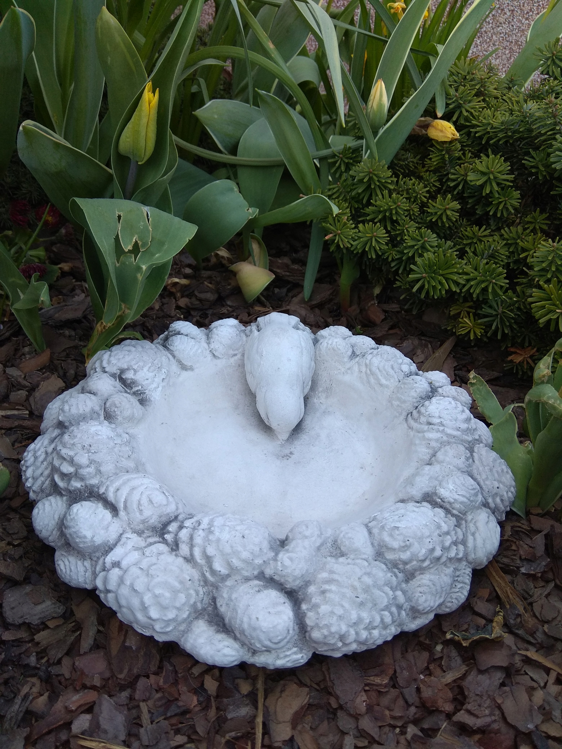 Figura ogrodowa z betonu POIDEŁKO (F16) ALA-SHOP Kod producenta F16