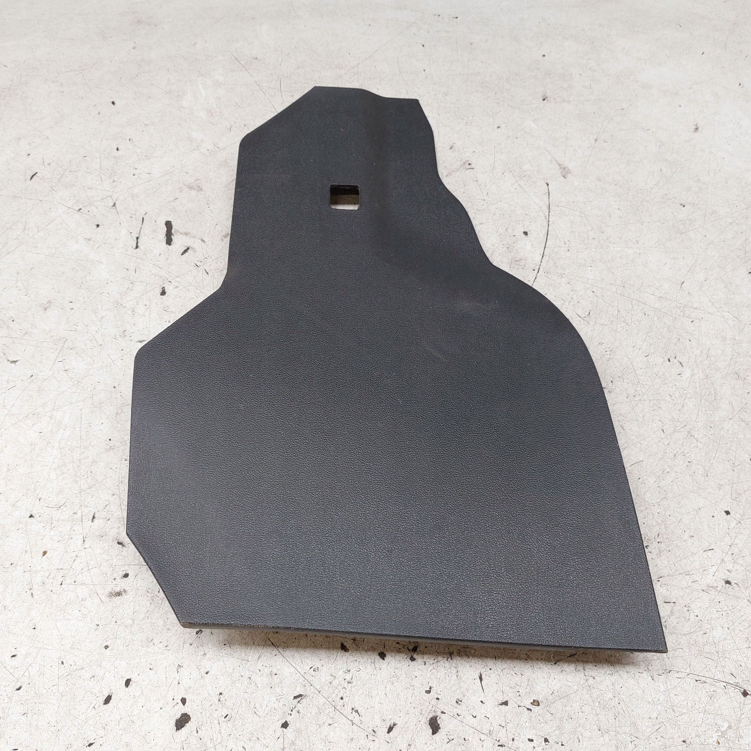 Hyundai IX35 2013 корпус консоль консоли