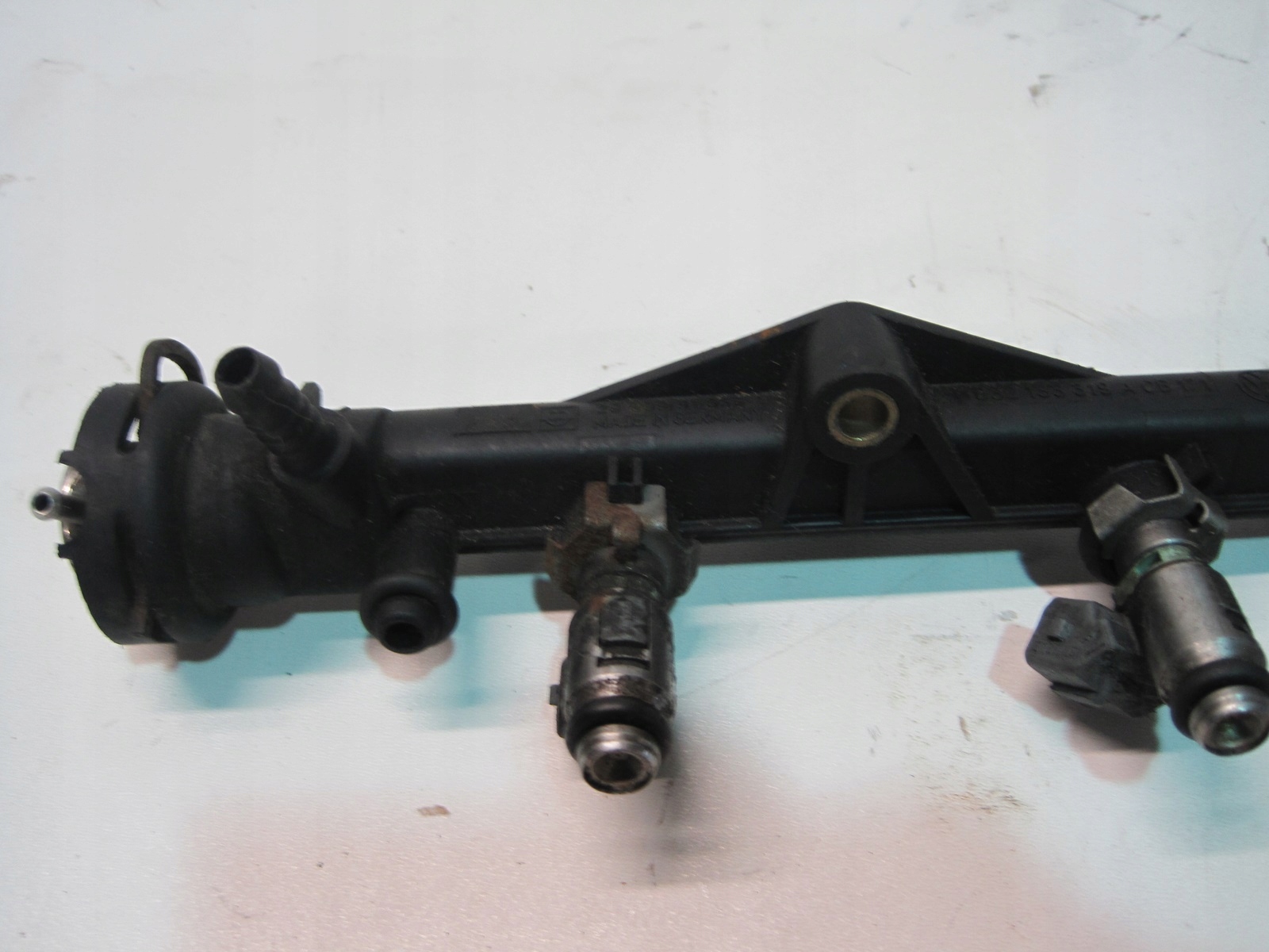 Rampe injection VW AUDI 032133319A