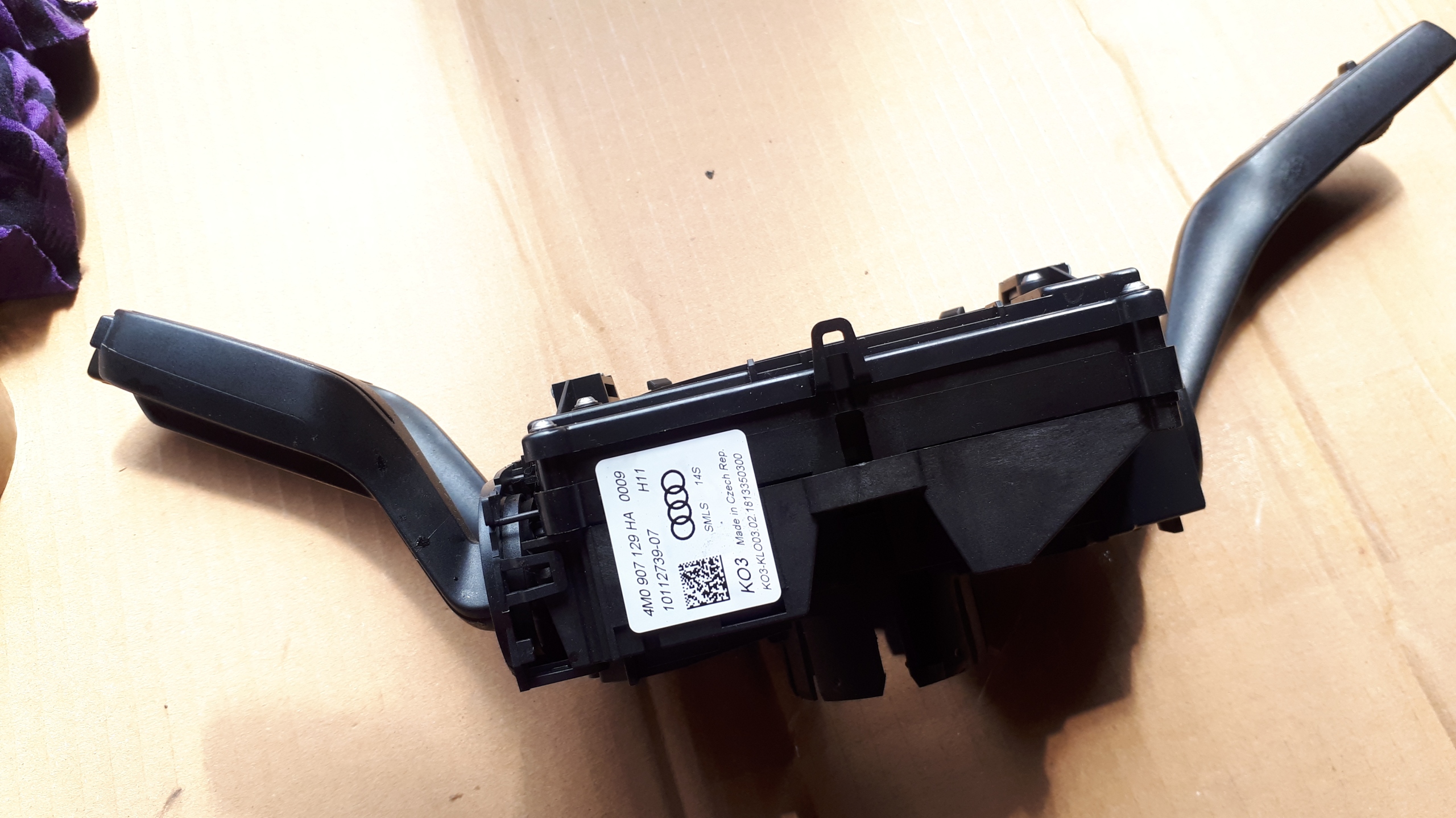 A4 B9 8W steering wheel levers and controls ring airbag A5 8W