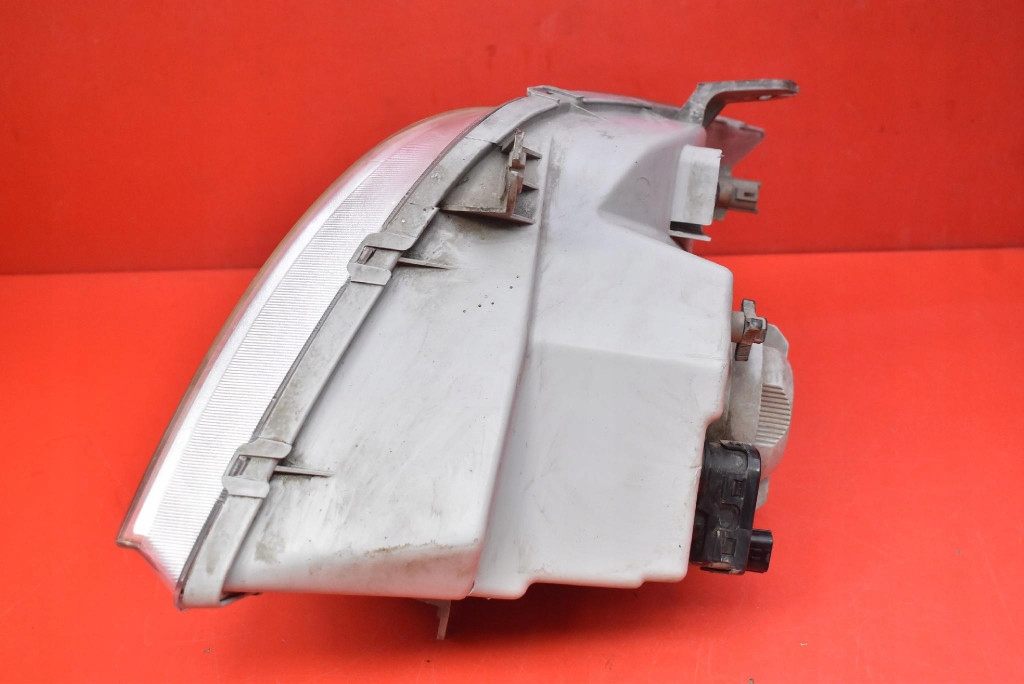 REFLEKTOR right light front EU 0301-001240 LDV MAXUS 05-09
