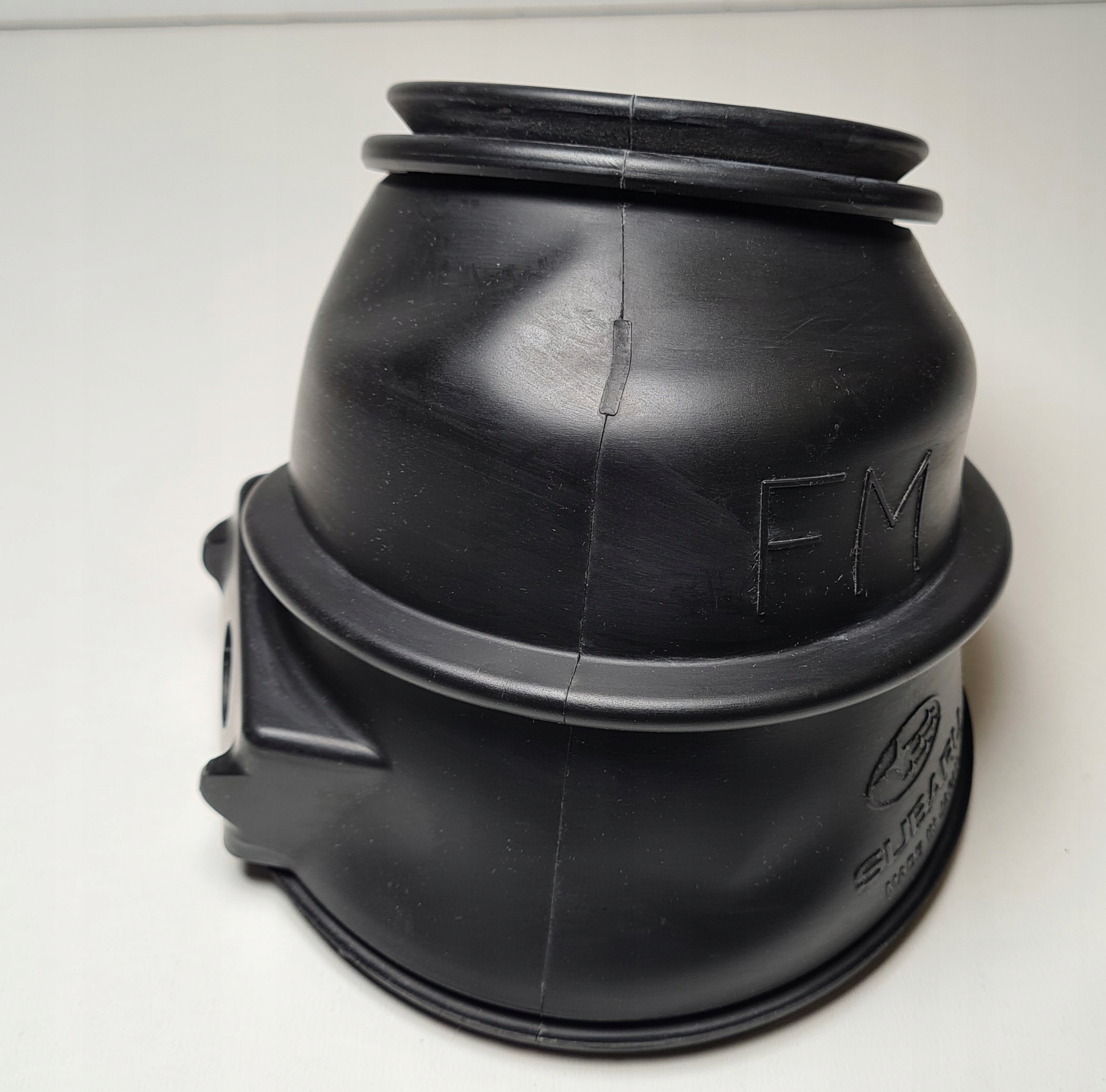 SUBARU FORESTER IV OSŁONA GUMA RURY Wlewu Paliwa Producent części Subaru OE