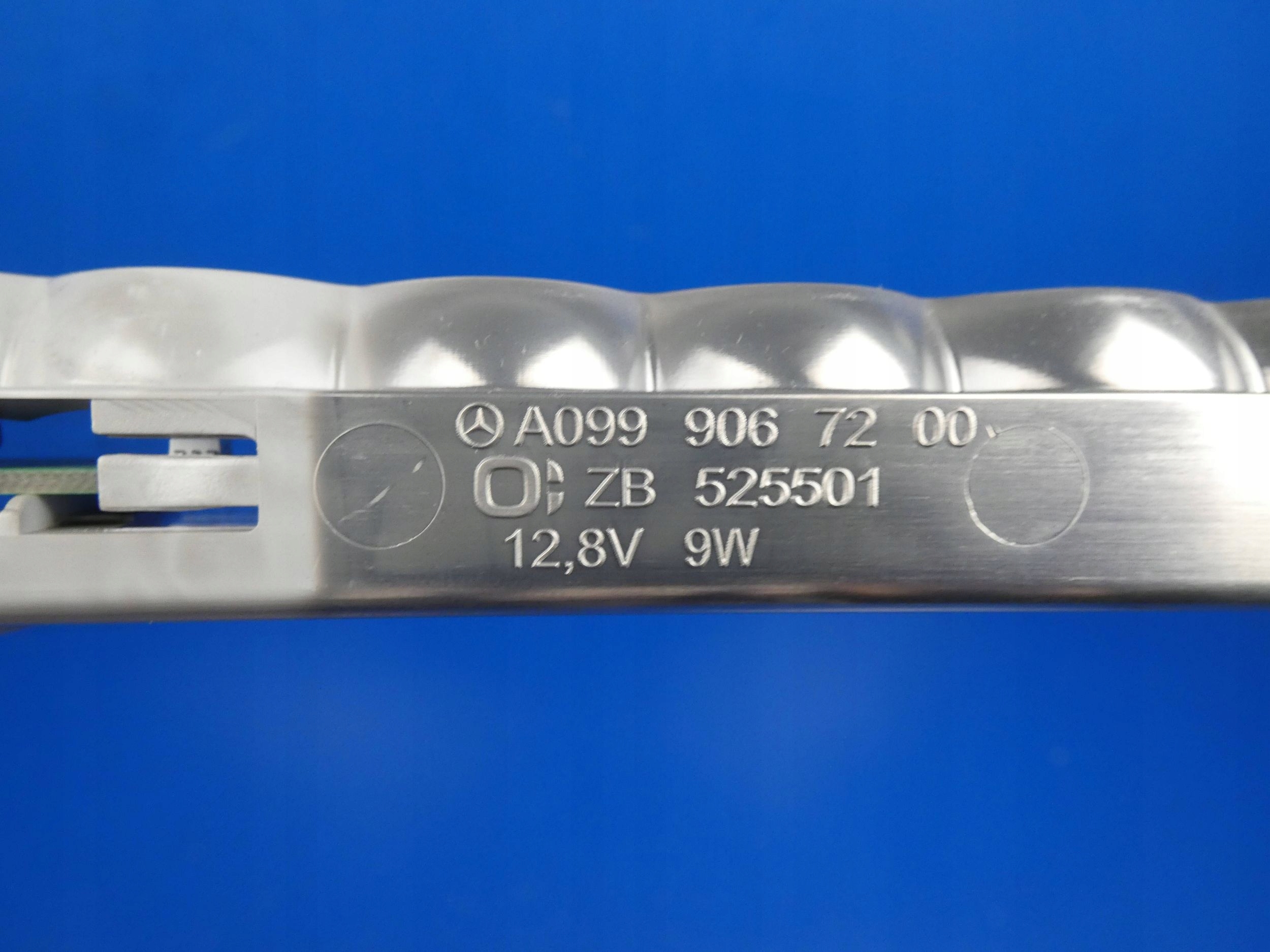 MERCEDES E KLASA W213 sedan TRZECIE light STOP