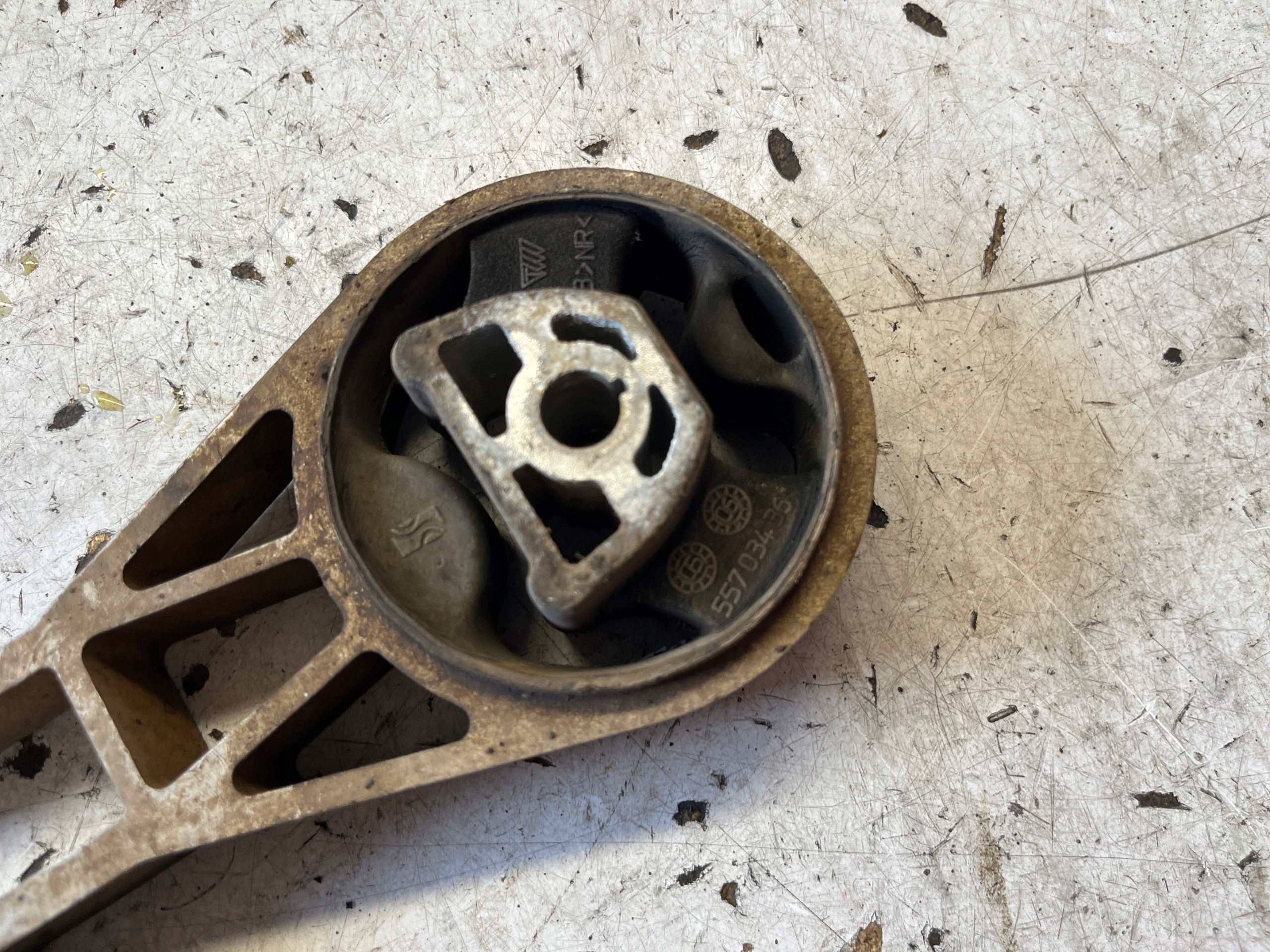 OPEL CORSA E holder gearbox mounting 1.4 55703436
