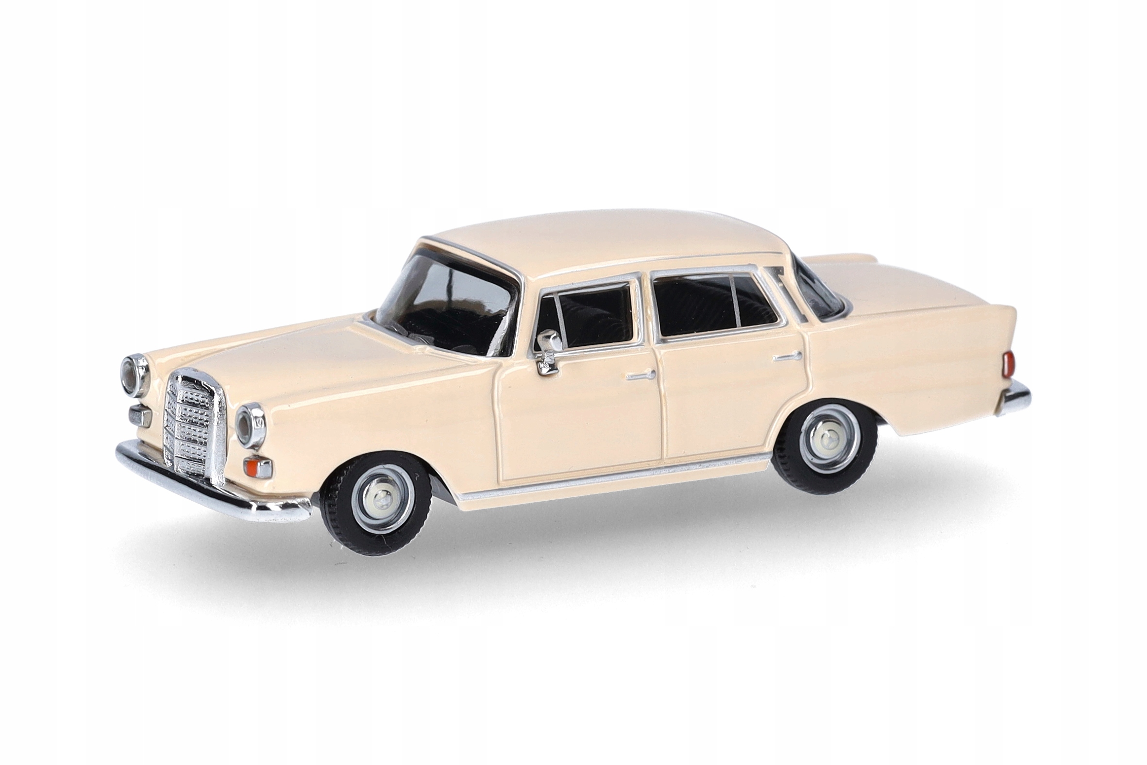 Herpa 420457-003 Mercedes-Benz 200 Heckflosse